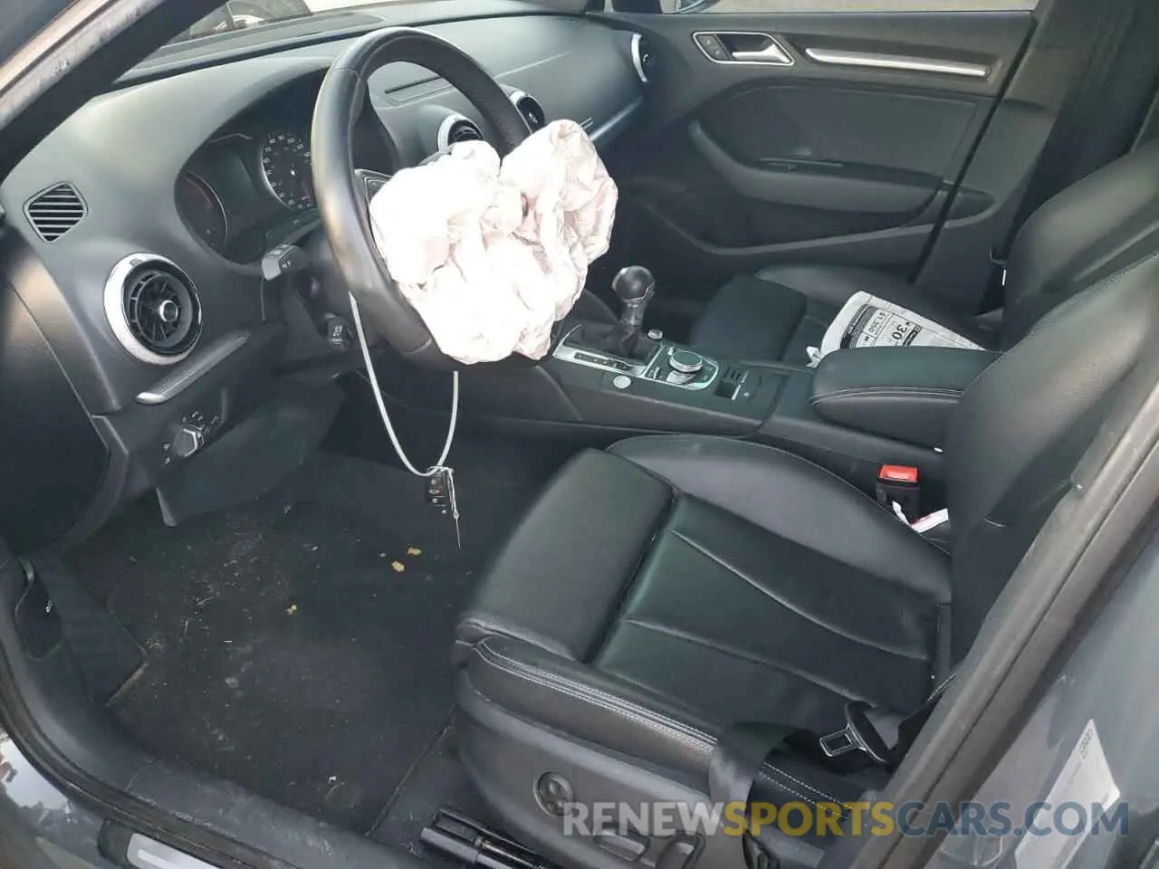 7 fotografías del automóvil dañado WAUAUGFF2LA035714 AUDI A3 2020