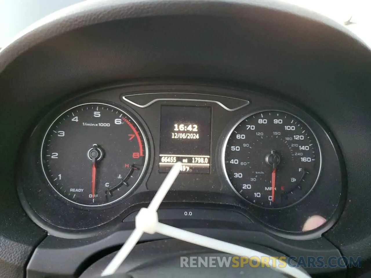 9 fotografías del automóvil dañado WAUAUGFF2LA035714 AUDI A3 2020