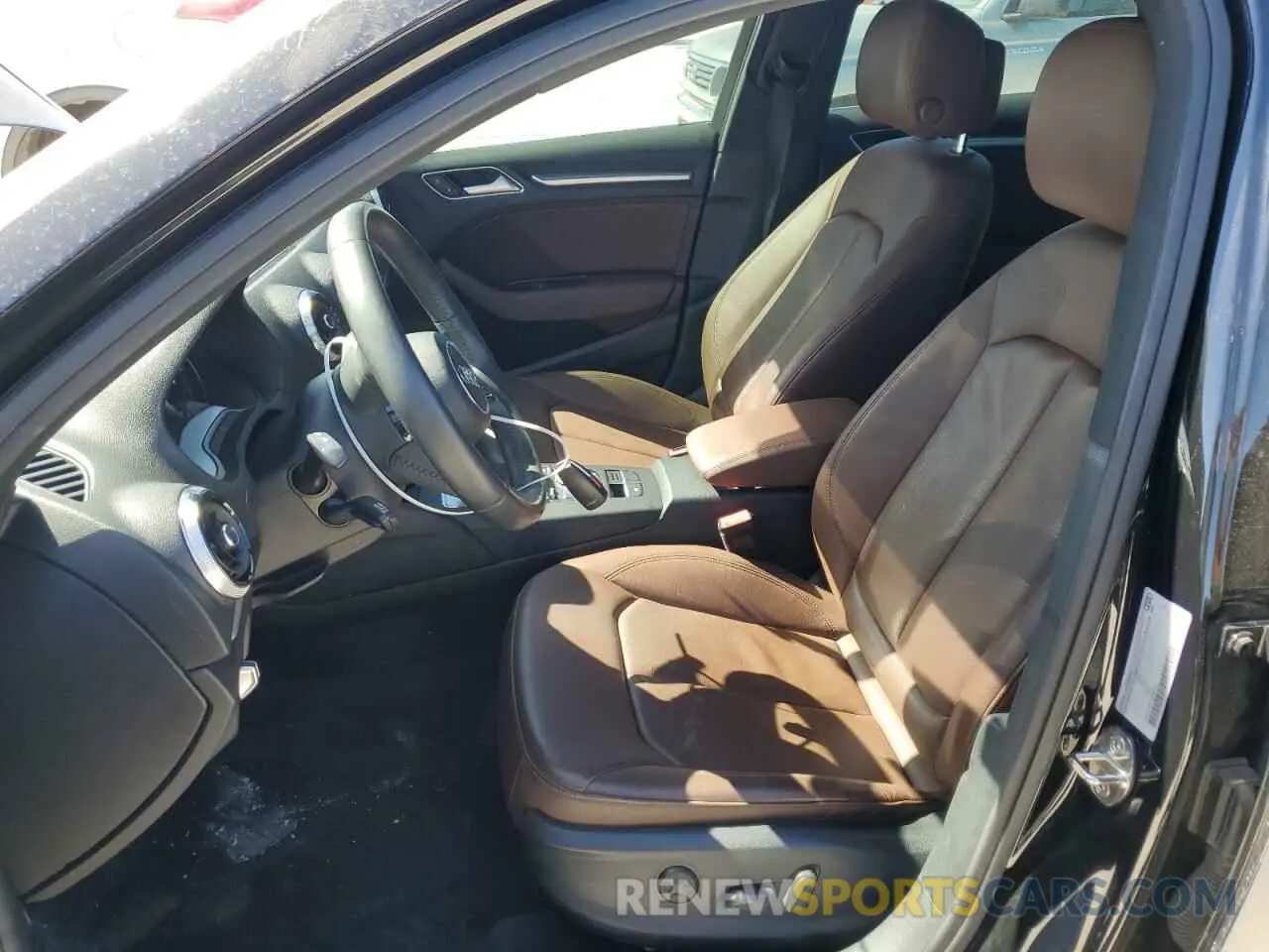 7 fotografías del automóvil dañado WAUAUGFF2LA105714 AUDI A3 2020