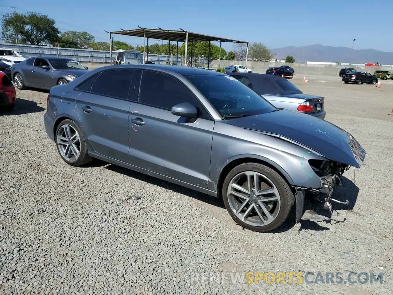 4 fotografías del automóvil dañado WAUAUGFF6LA104324 AUDI A3 2020
