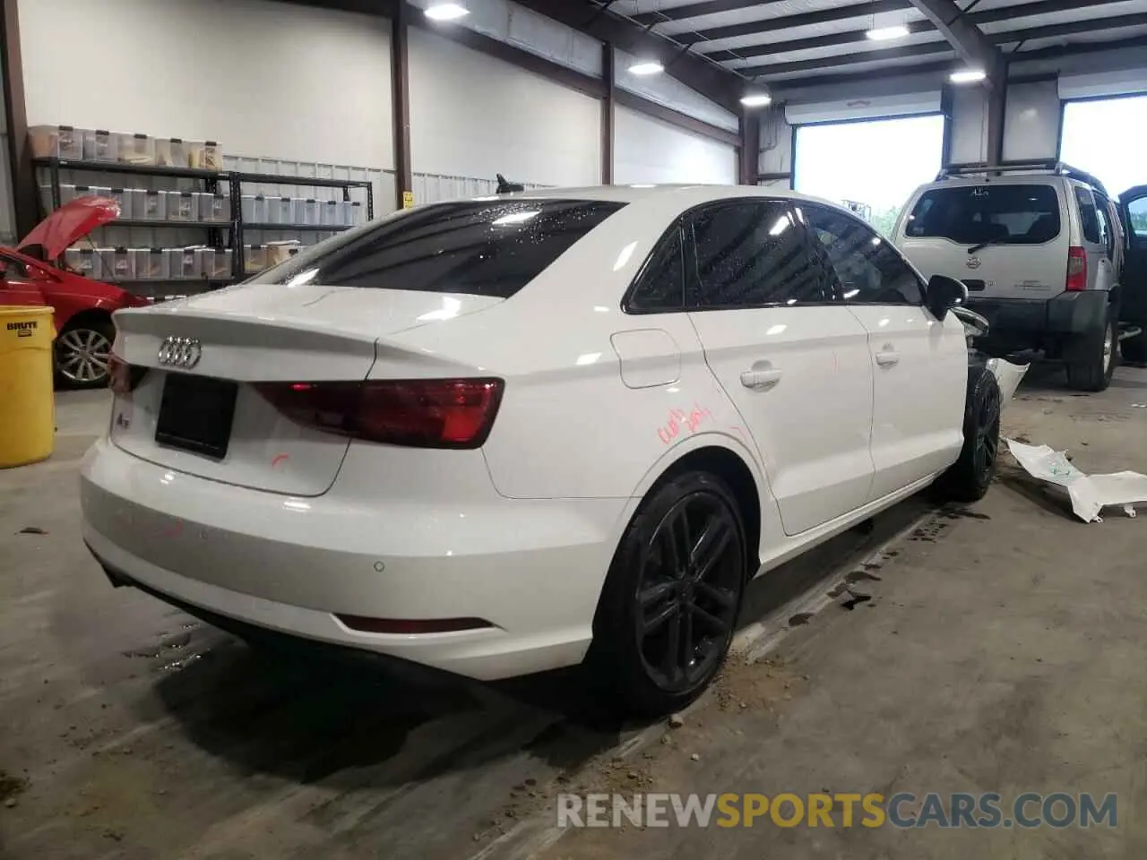 4 fotografías del automóvil dañado WAUAUGFF7LA099182 AUDI A3 2020