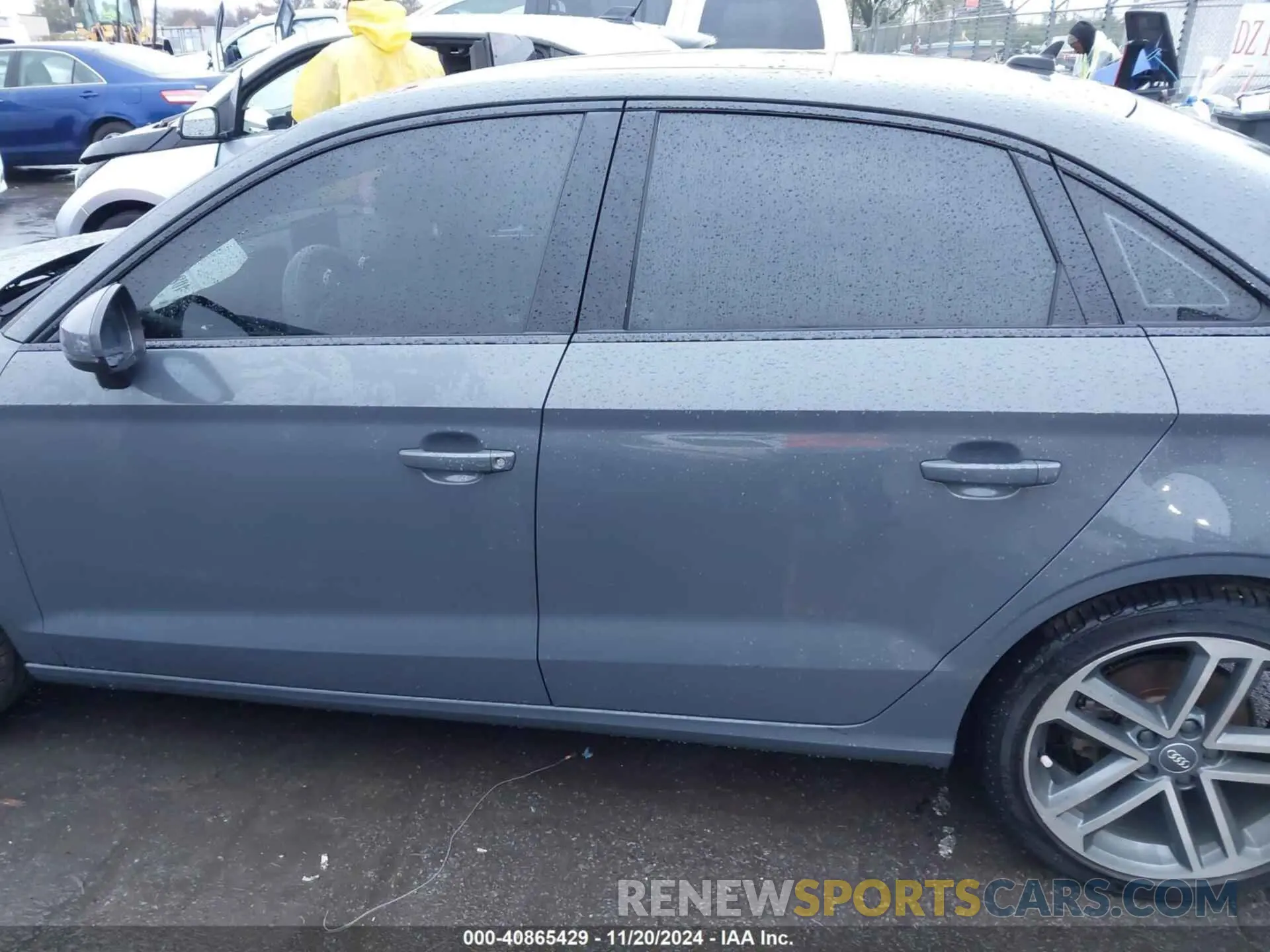14 fotografías del automóvil dañado WAUAUGFF7LA101951 AUDI A3 2020