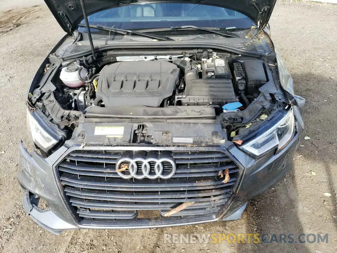 11 fotografías del automóvil dañado WAUAUGFF8LA030484 AUDI A3 2020