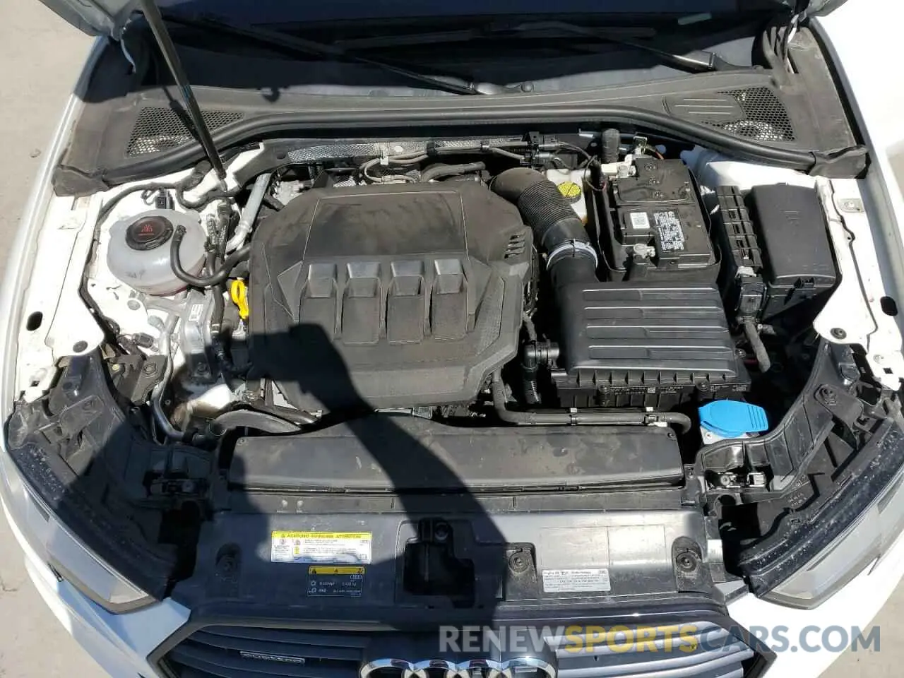 11 fotografías del automóvil dañado WAUBEGFF2LA102958 AUDI A3 2020