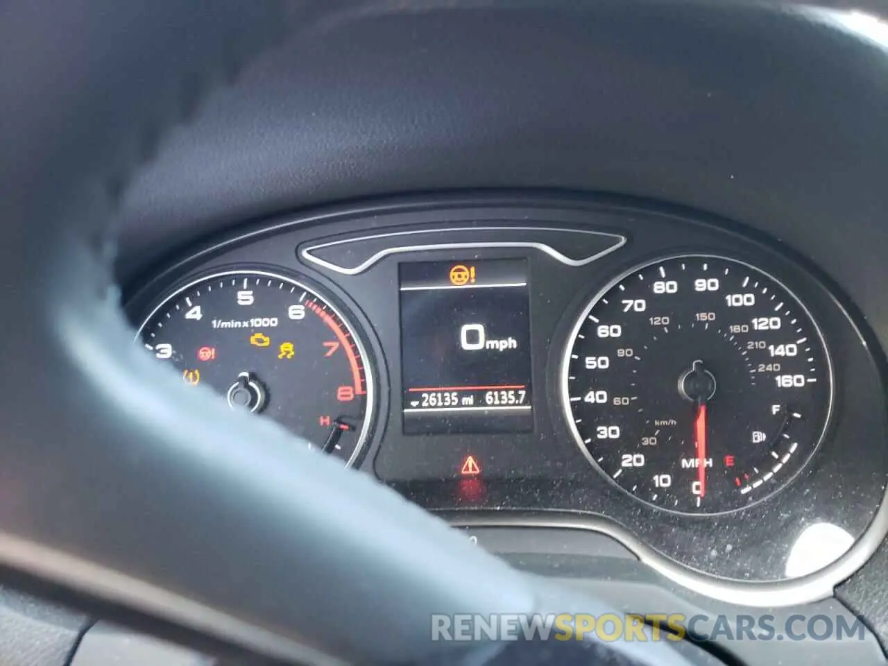 8 fotografías del automóvil dañado WAUBEGFF5LA059409 AUDI A3 2020