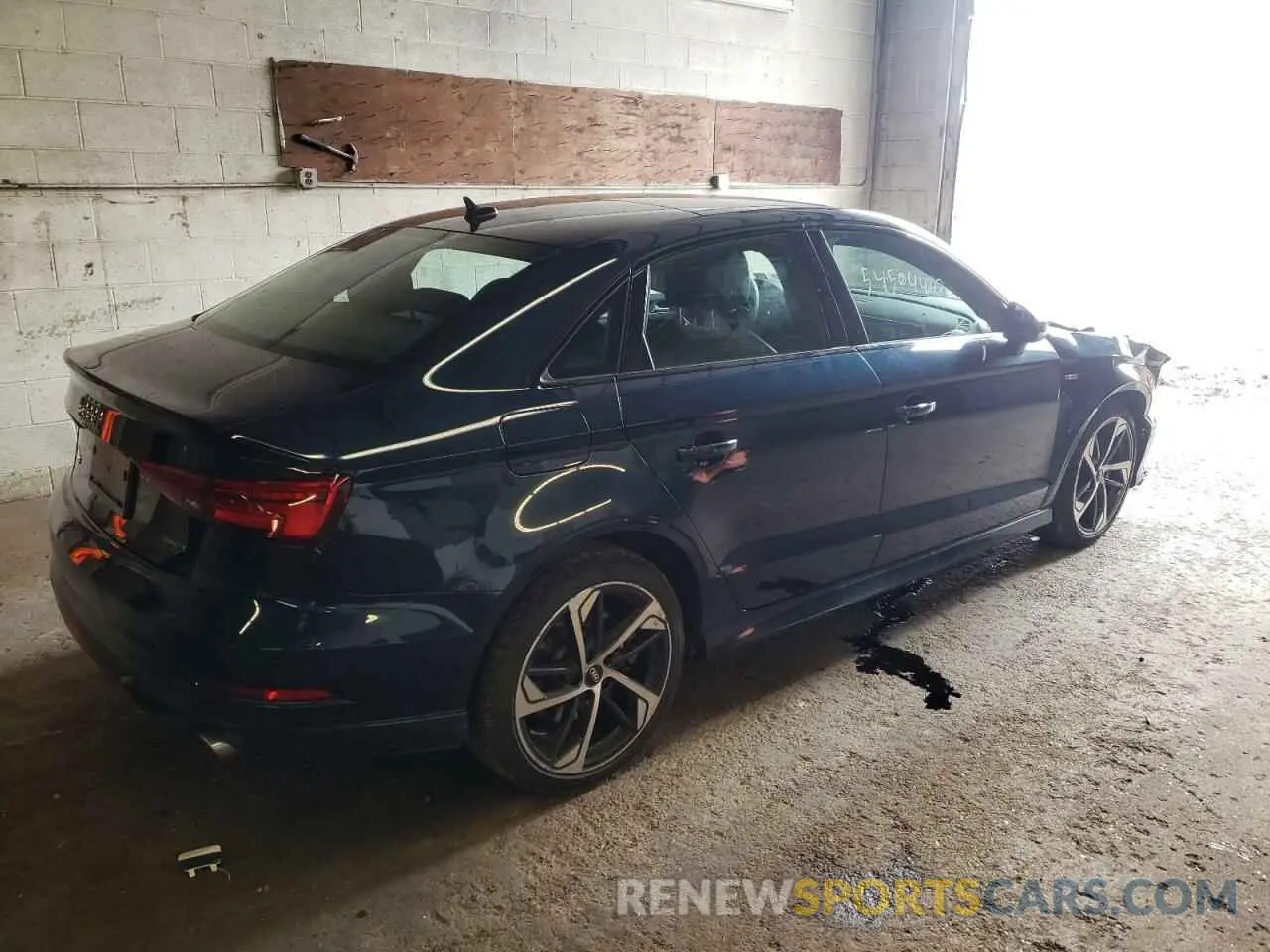 4 fotografías del automóvil dañado WAUBEGFF5LA098095 AUDI A3 2020
