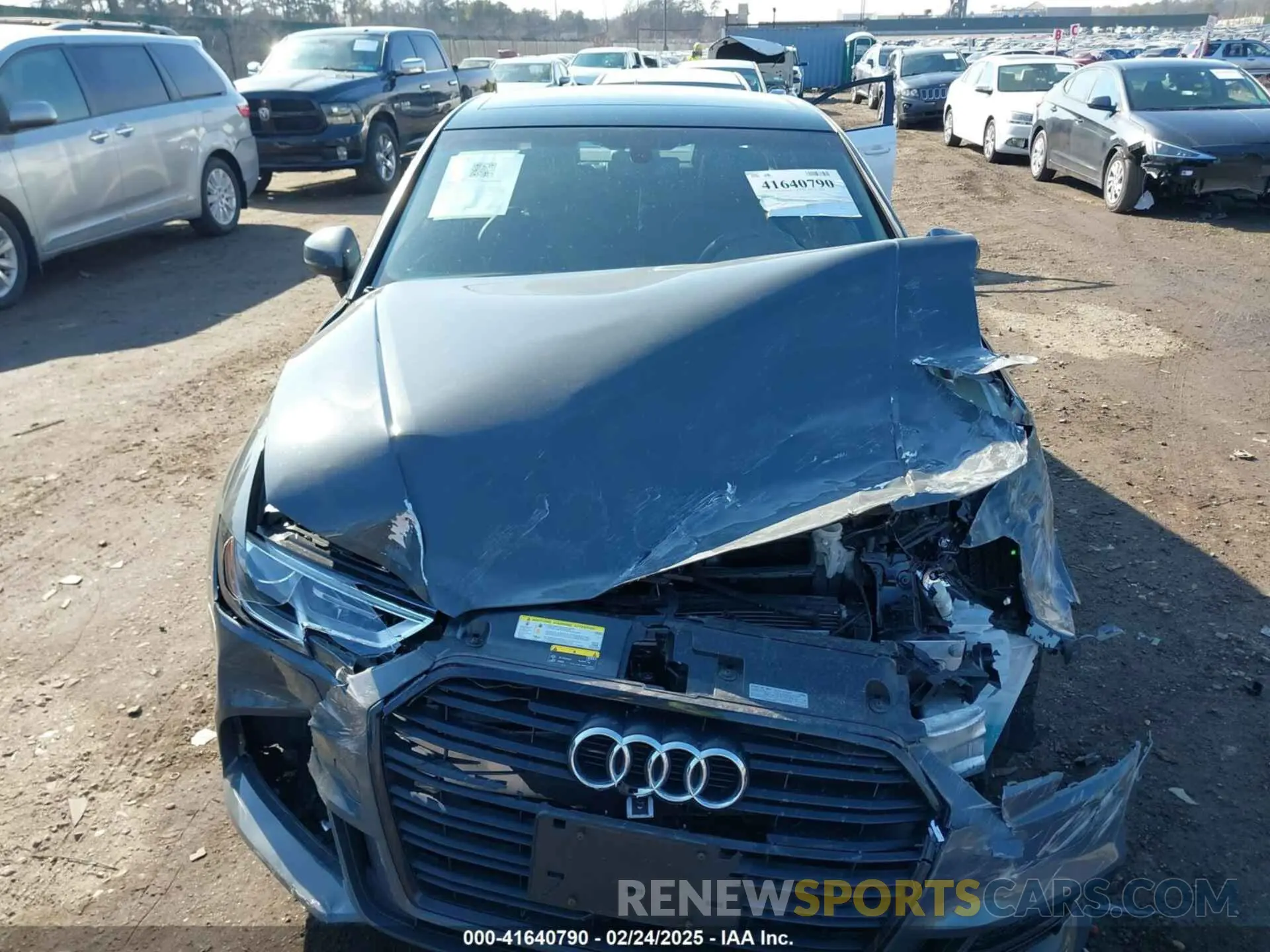 12 fotografías del automóvil dañado WAUBEGFF5LA098209 AUDI A3 2020