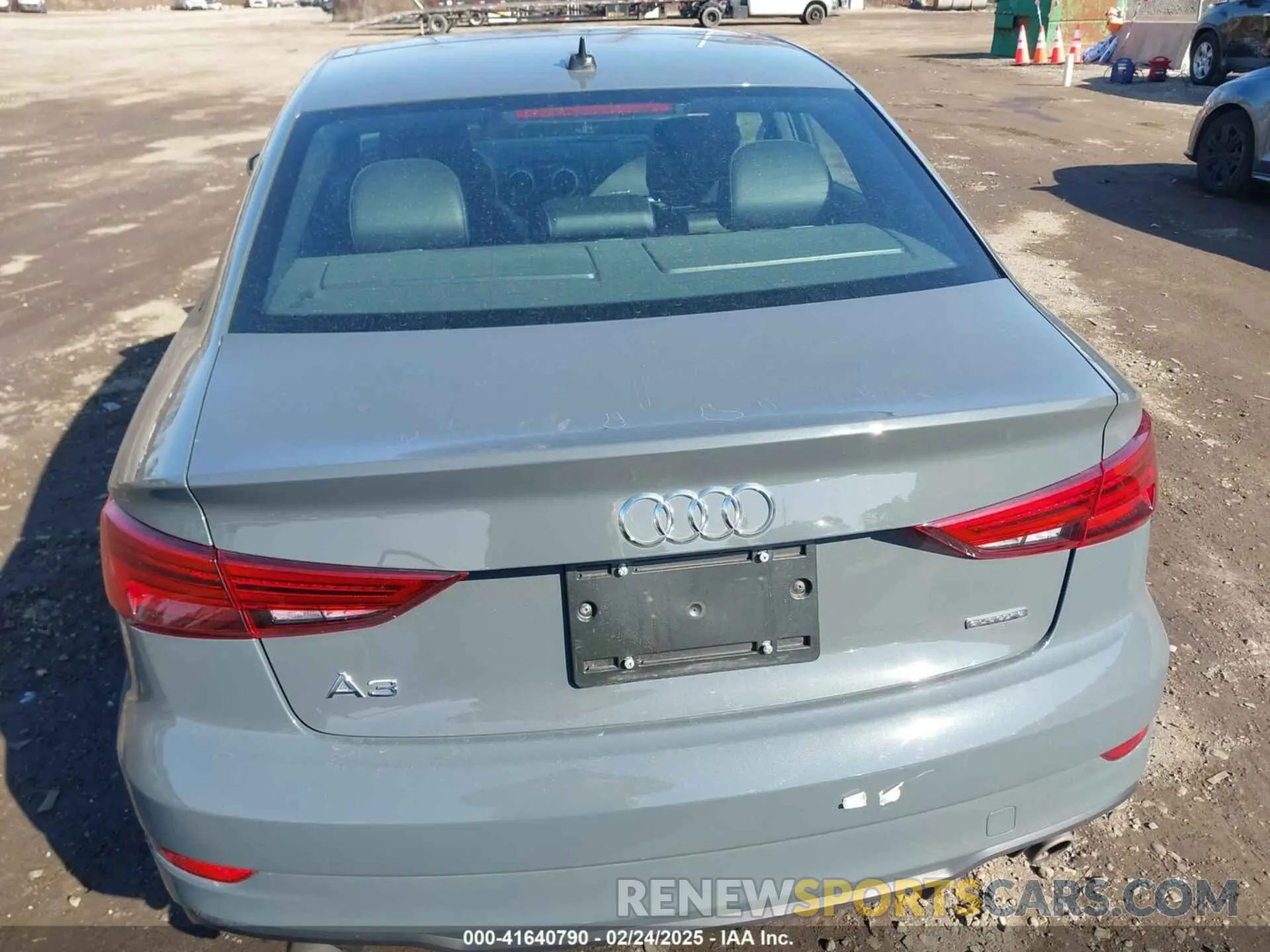 16 fotografías del automóvil dañado WAUBEGFF5LA098209 AUDI A3 2020