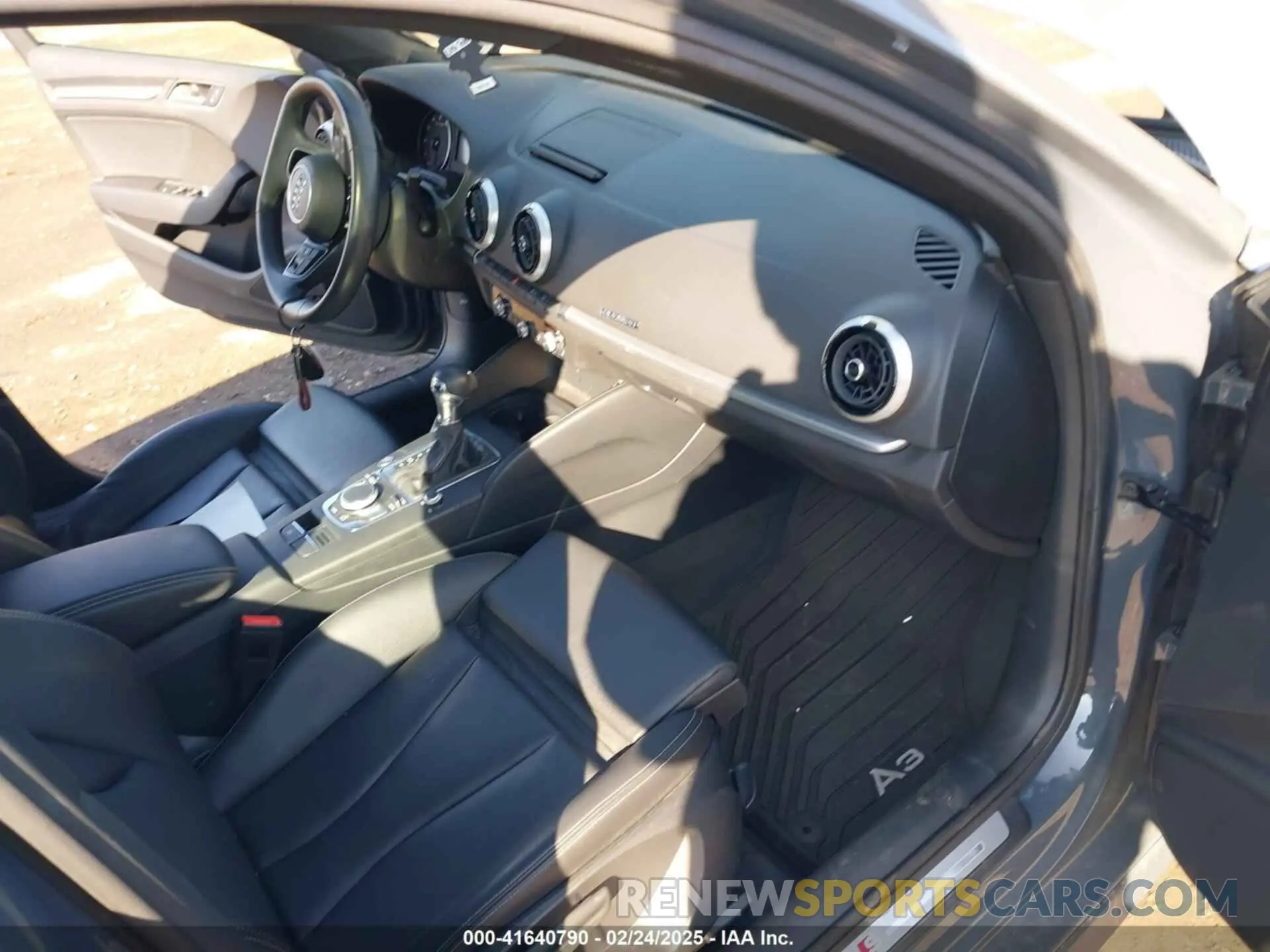 5 fotografías del automóvil dañado WAUBEGFF5LA098209 AUDI A3 2020
