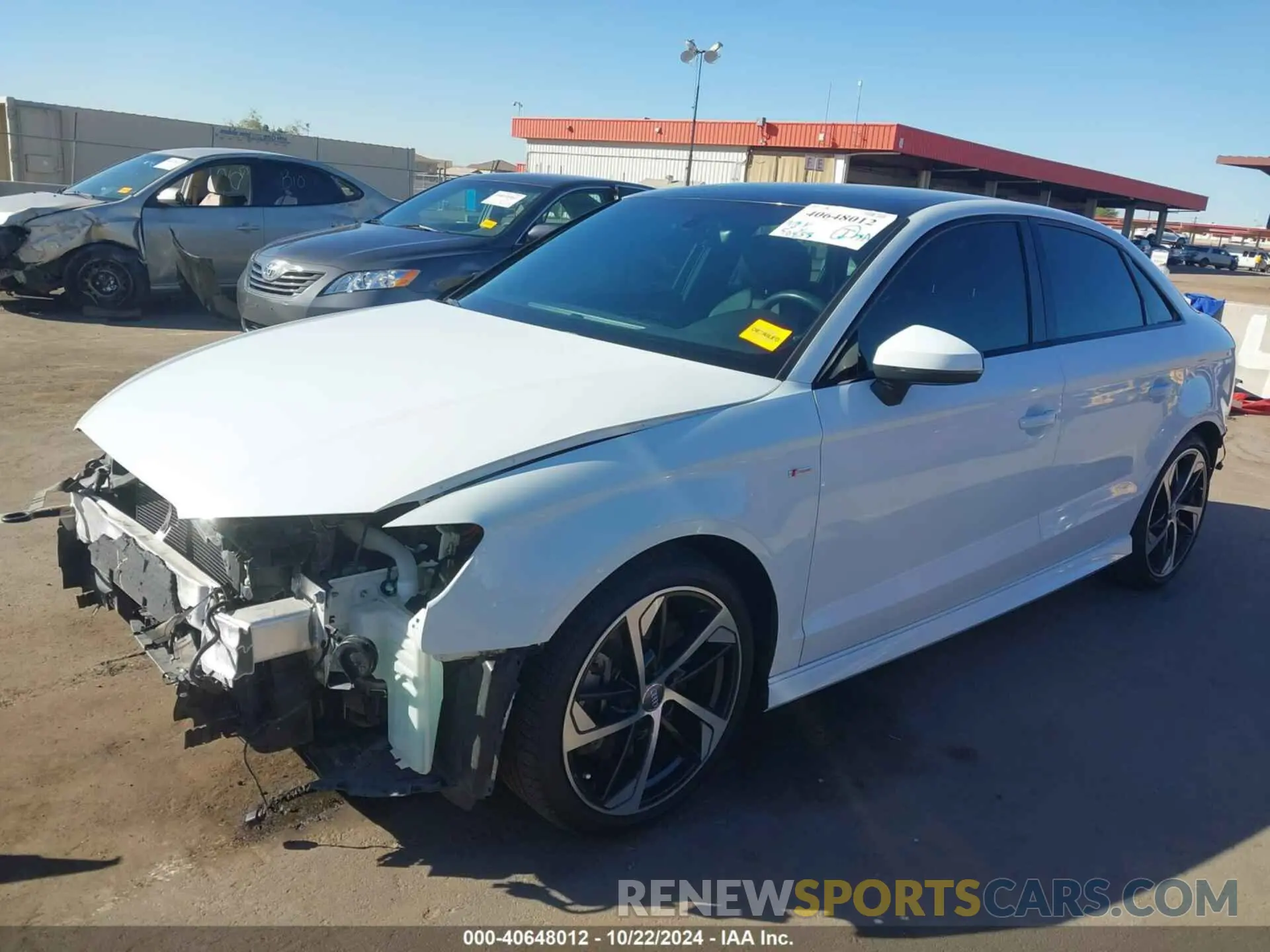 2 fotografías del automóvil dañado WAUBEGFF6LA059998 AUDI A3 2020