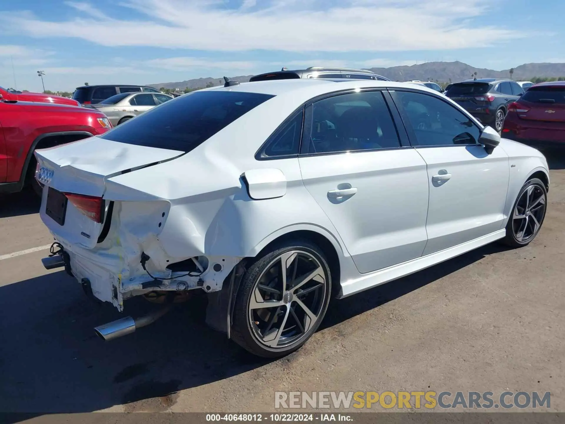 4 fotografías del automóvil dañado WAUBEGFF6LA059998 AUDI A3 2020