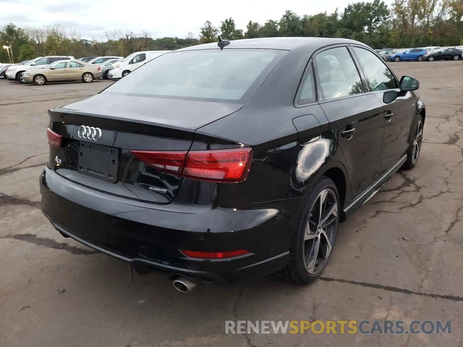 4 fotografías del automóvil dañado WAUBEGFF6LA103059 AUDI A3 2020