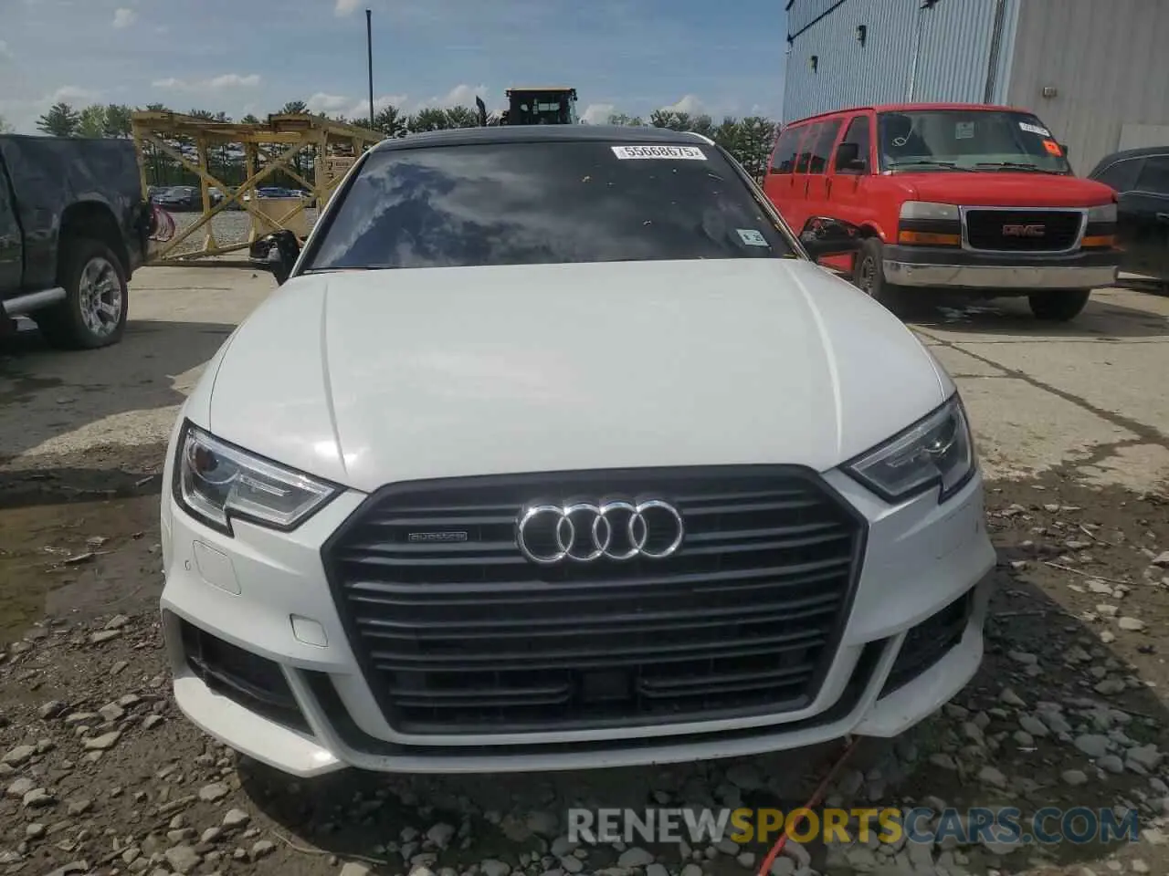 5 fotografías del automóvil dañado WAUBEGFF7LA094209 AUDI A3 2020