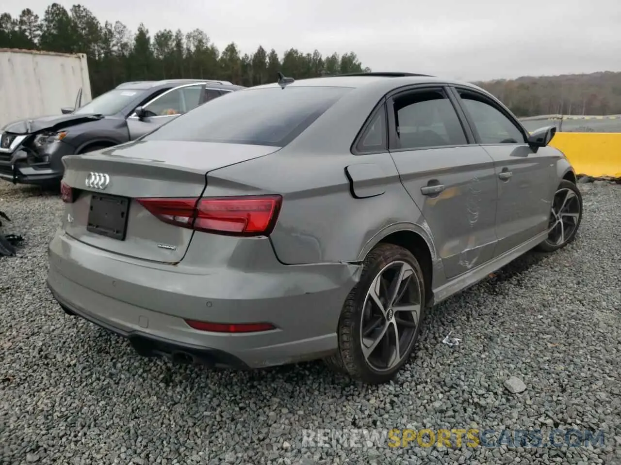 4 fotografías del automóvil dañado WAUBEGFF7LA095330 AUDI A3 2020