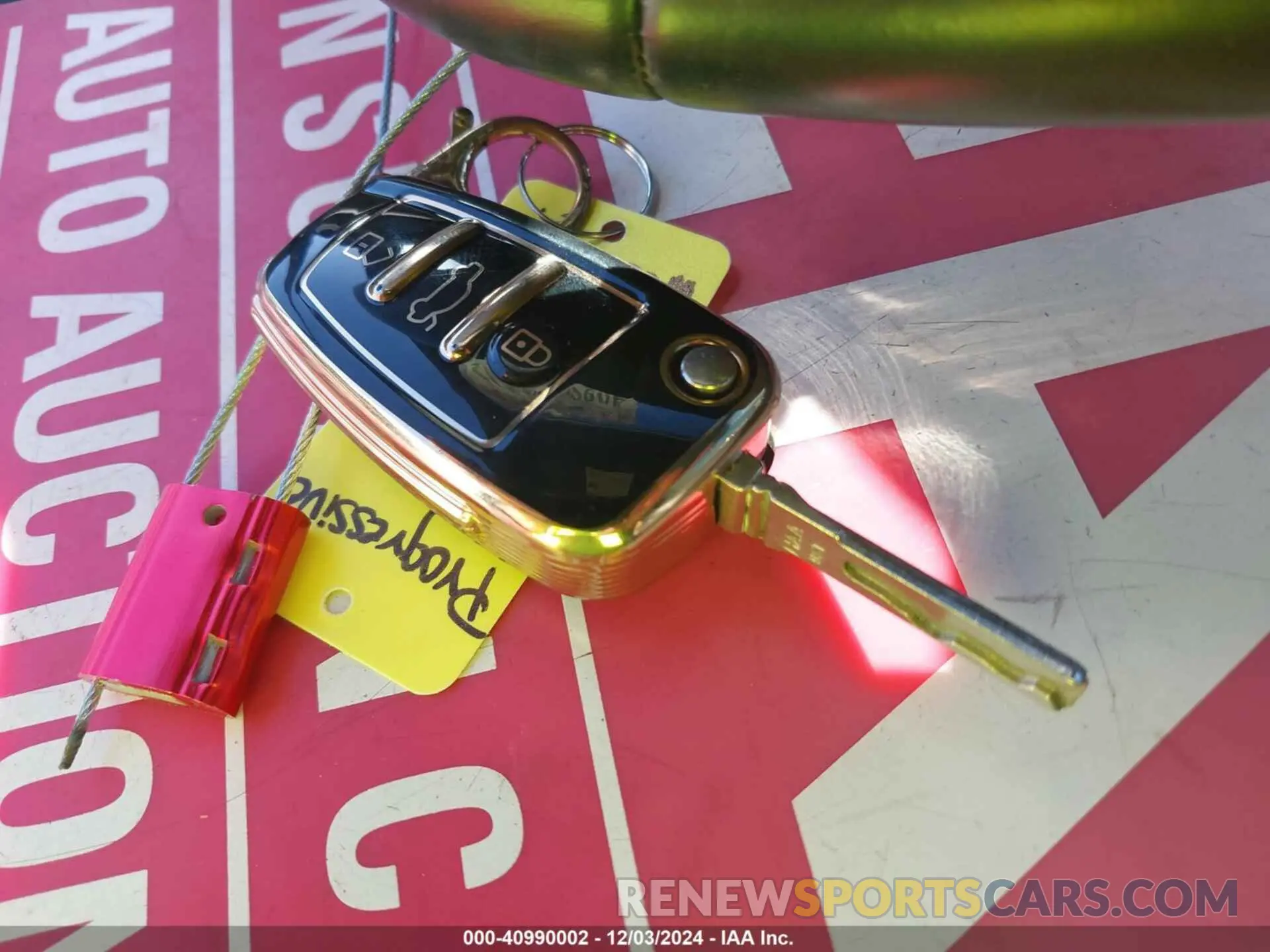 11 fotografías del automóvil dañado WAUCUGFF0LA052746 AUDI A3 2020