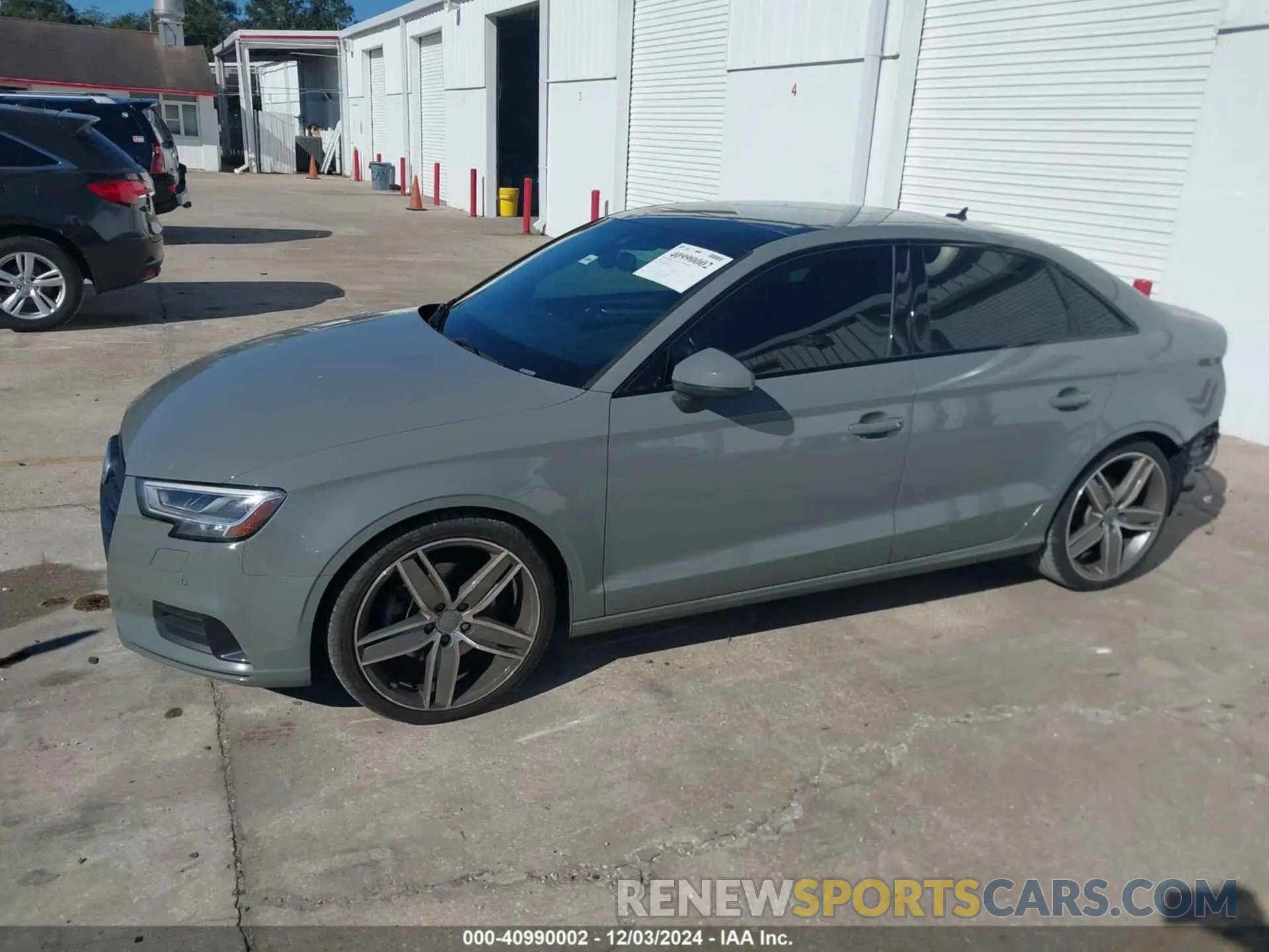 15 fotografías del automóvil dañado WAUCUGFF0LA052746 AUDI A3 2020
