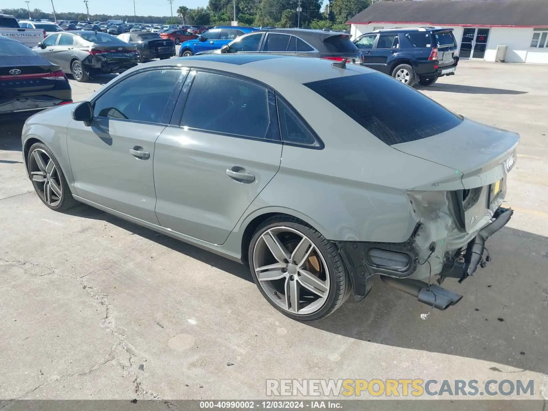 3 fotografías del automóvil dañado WAUCUGFF0LA052746 AUDI A3 2020