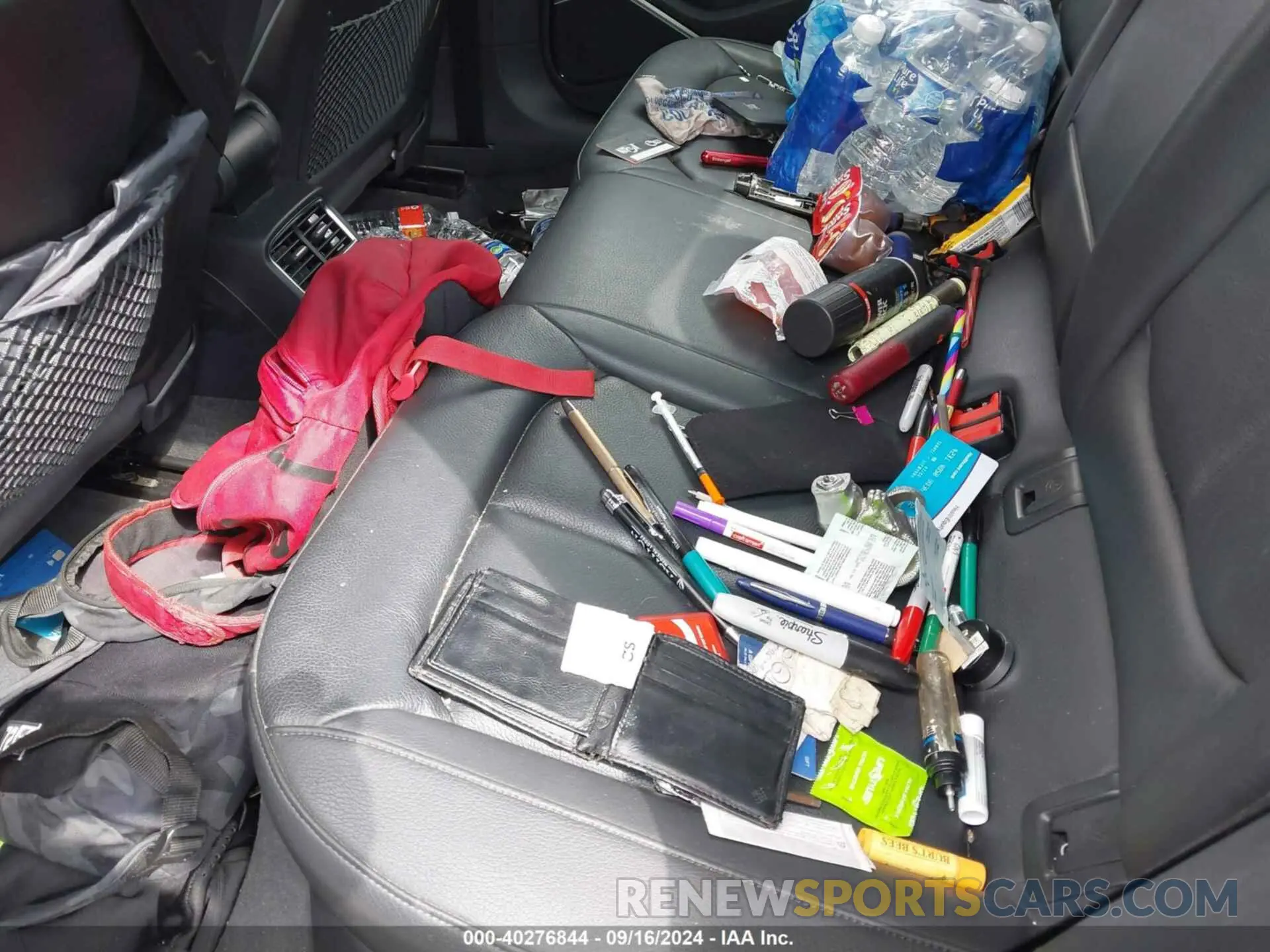 6 fotografías del automóvil dañado WAUCUGFF6LA047387 AUDI A3 2020