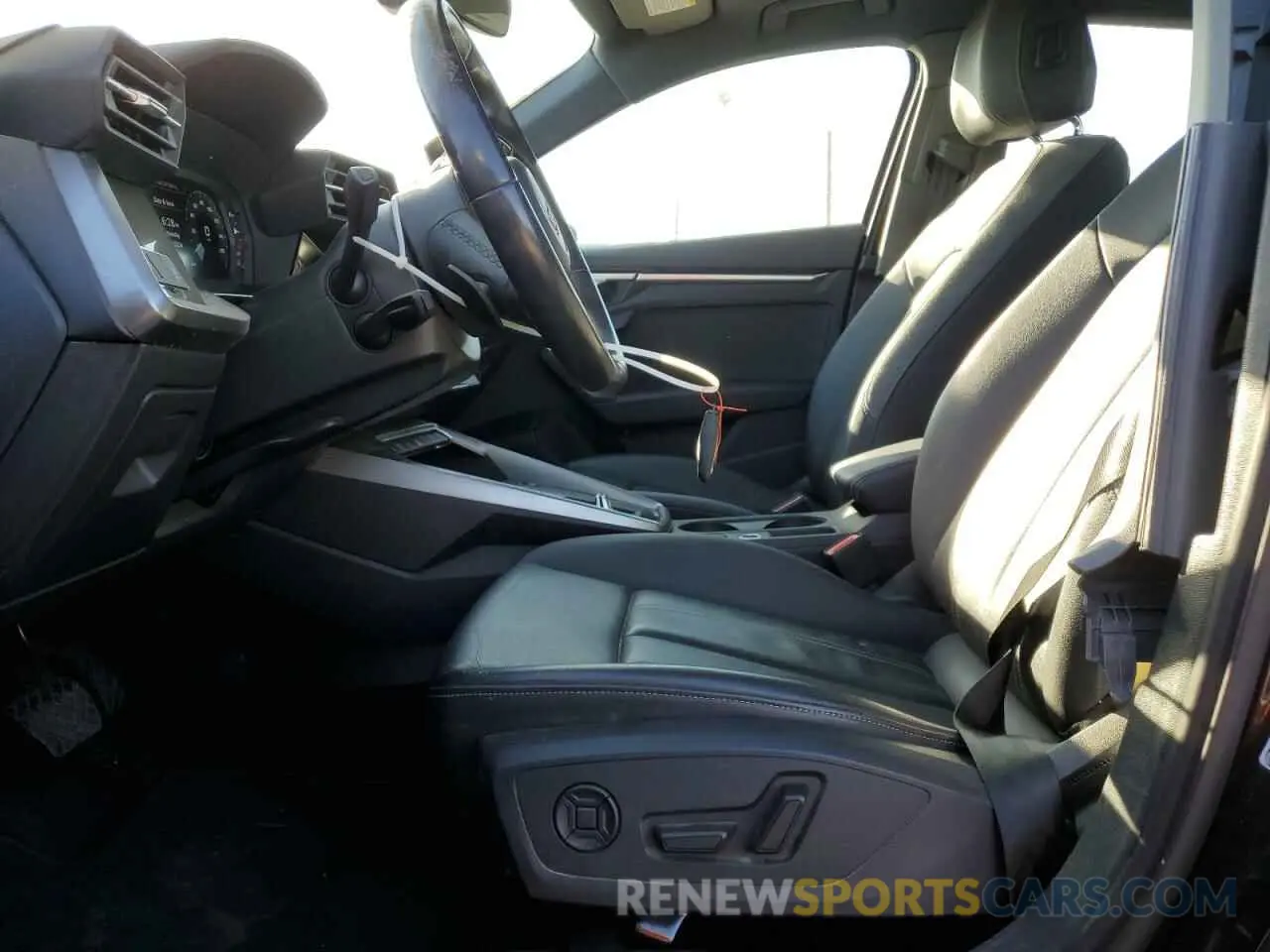 7 fotografías del automóvil dañado WAUAUDGY9NA040121 AUDI A3 2022