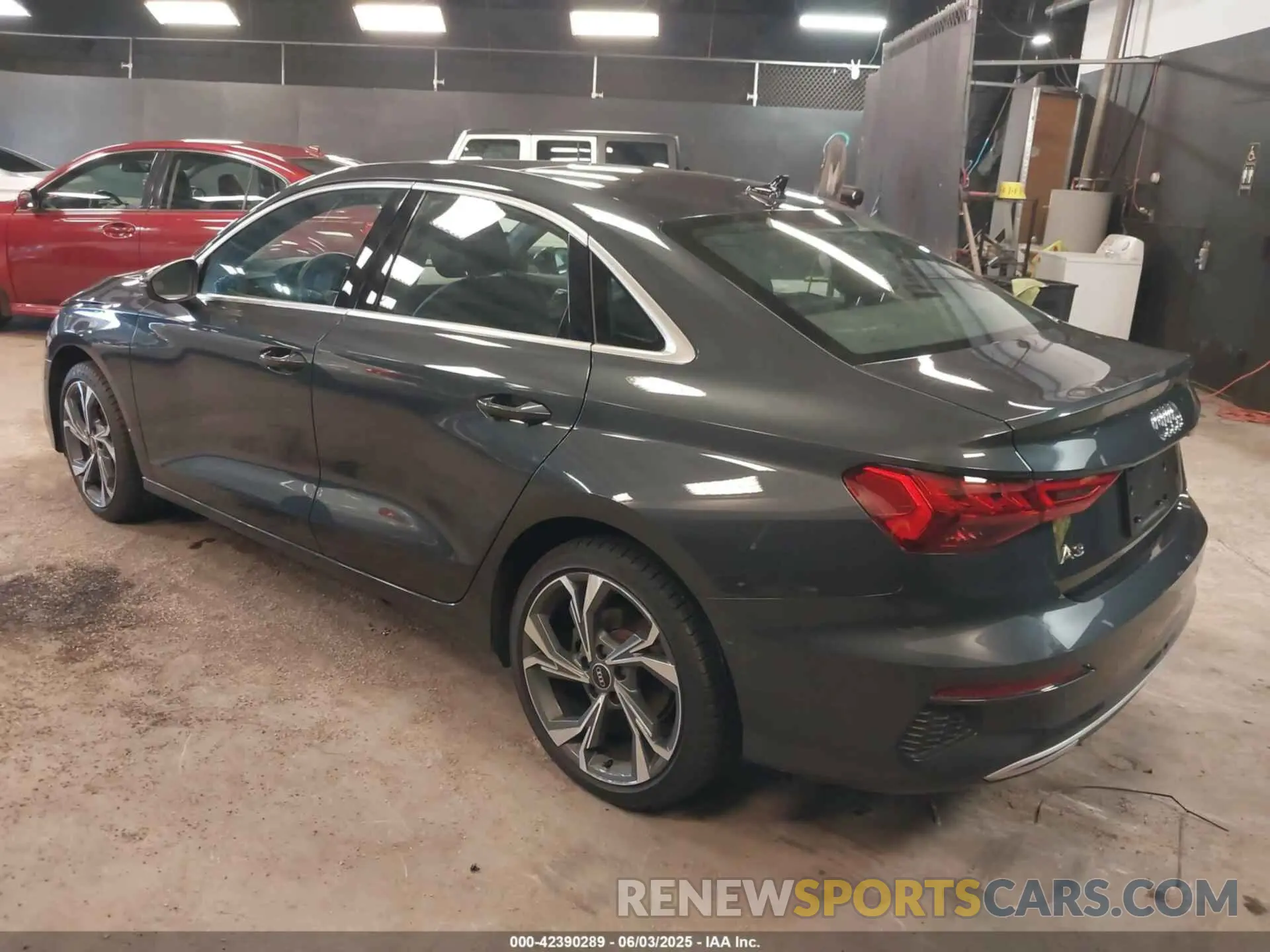 3 fotografías del automóvil dañado WAUBUDGY4NA056411 AUDI A3 2022