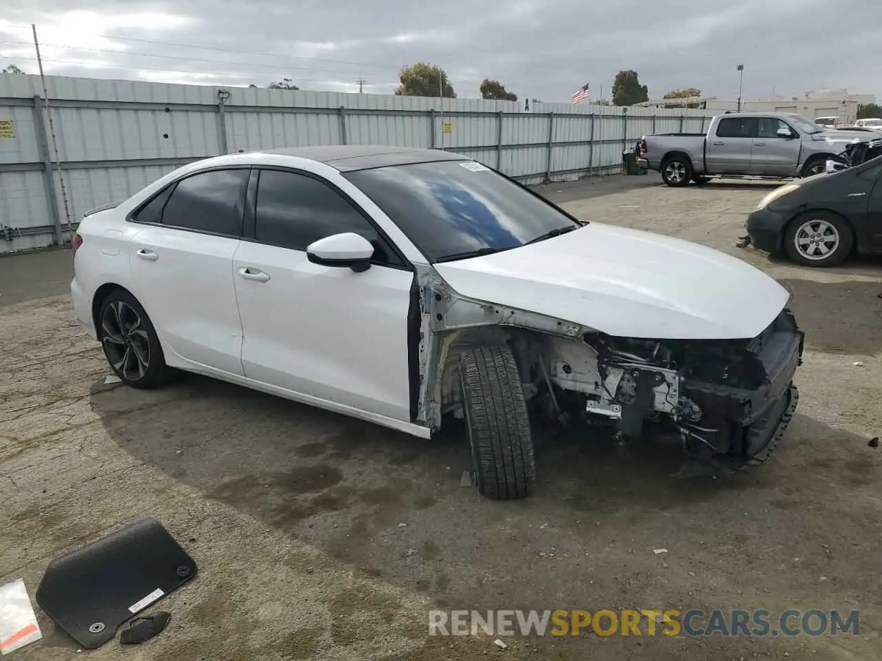 4 fotografías del automóvil dañado WAUBUDGY5NA013213 AUDI A3 2022