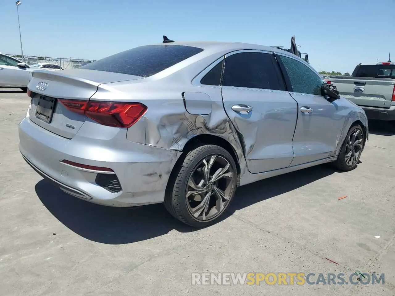 3 fotografías del automóvil dañado WAUGUDGY1NA066299 AUDI A3 2022