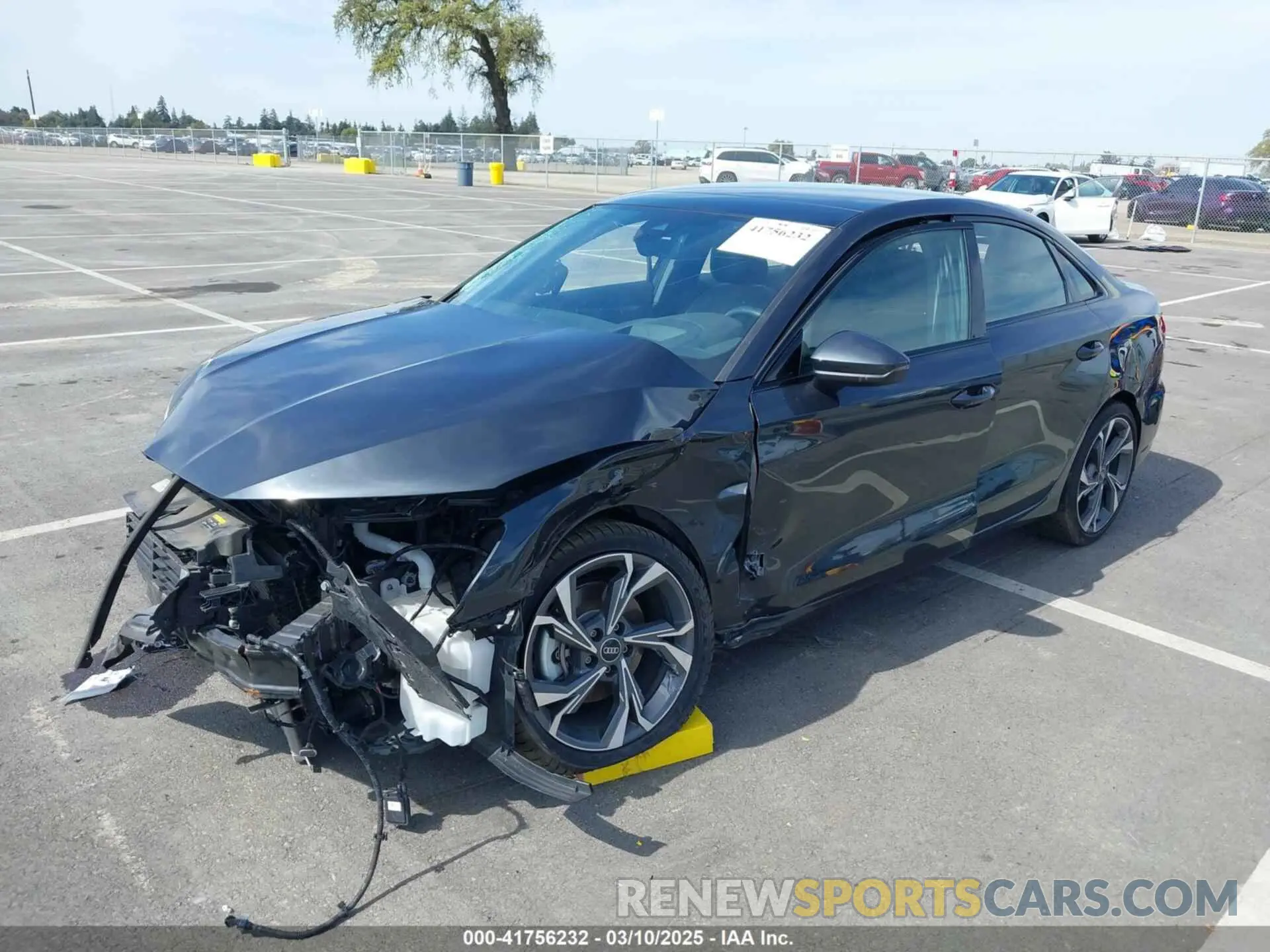 2 fotografías del automóvil dañado WAUJUDGY2NA100921 AUDI A3 2022