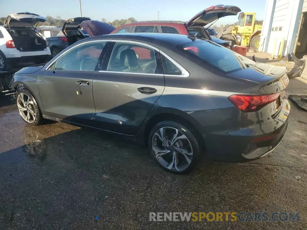 2 fotografías del automóvil dañado WAUJUDGYXNA057669 AUDI A3 2022