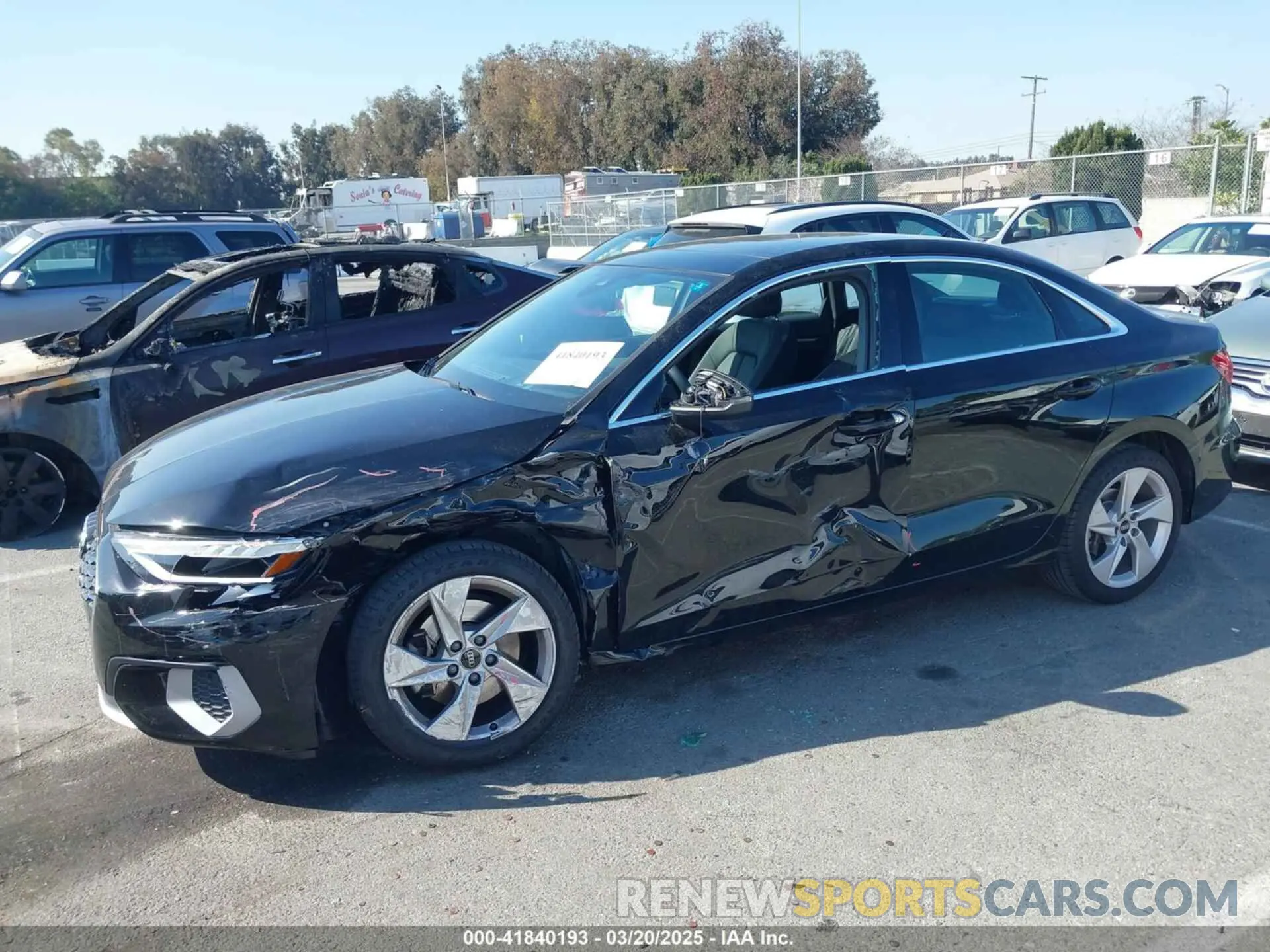 14 fotografías del automóvil dañado WAUAUDGY1PA037278 AUDI A3 2023