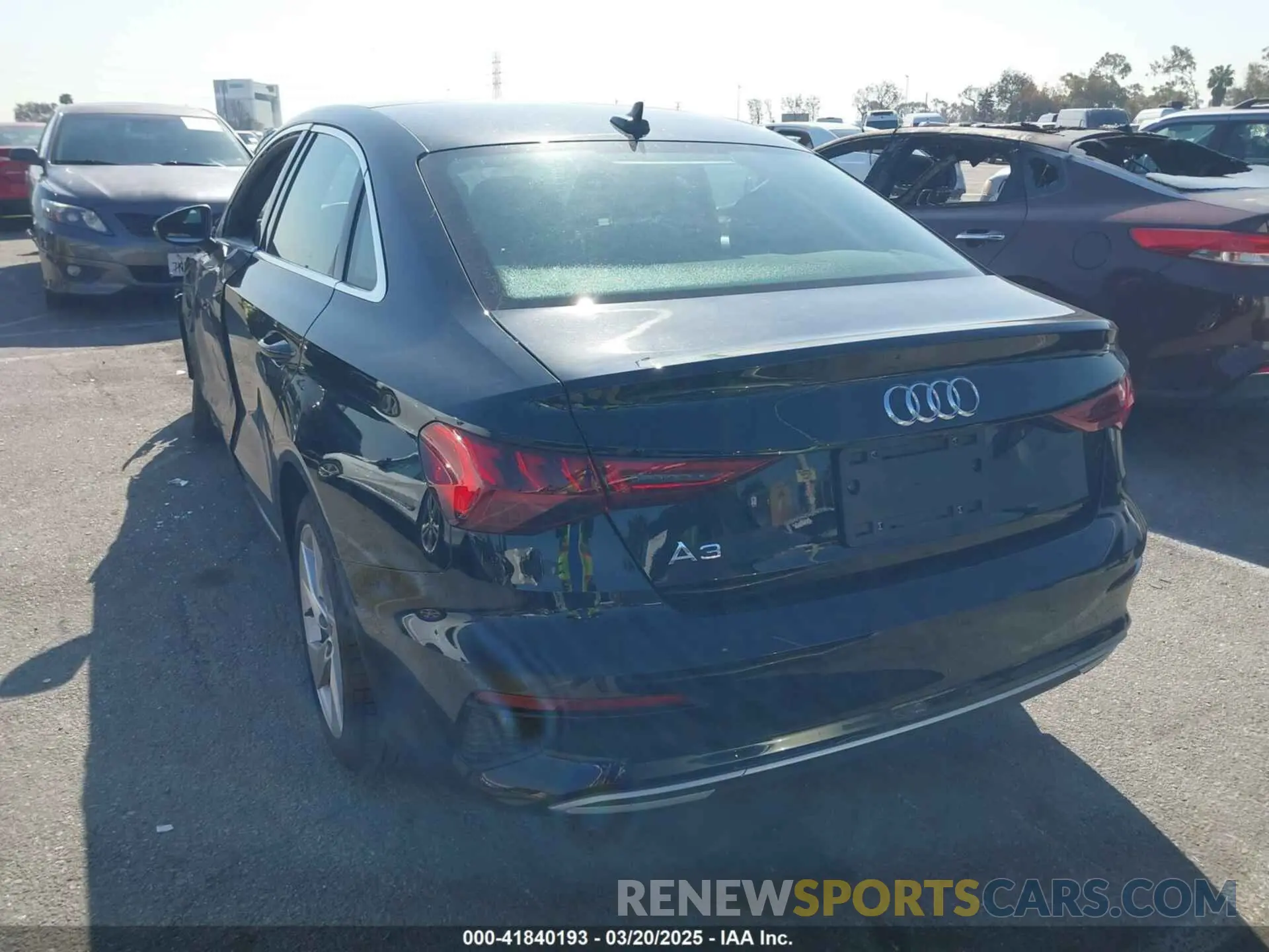 3 fotografías del automóvil dañado WAUAUDGY1PA037278 AUDI A3 2023
