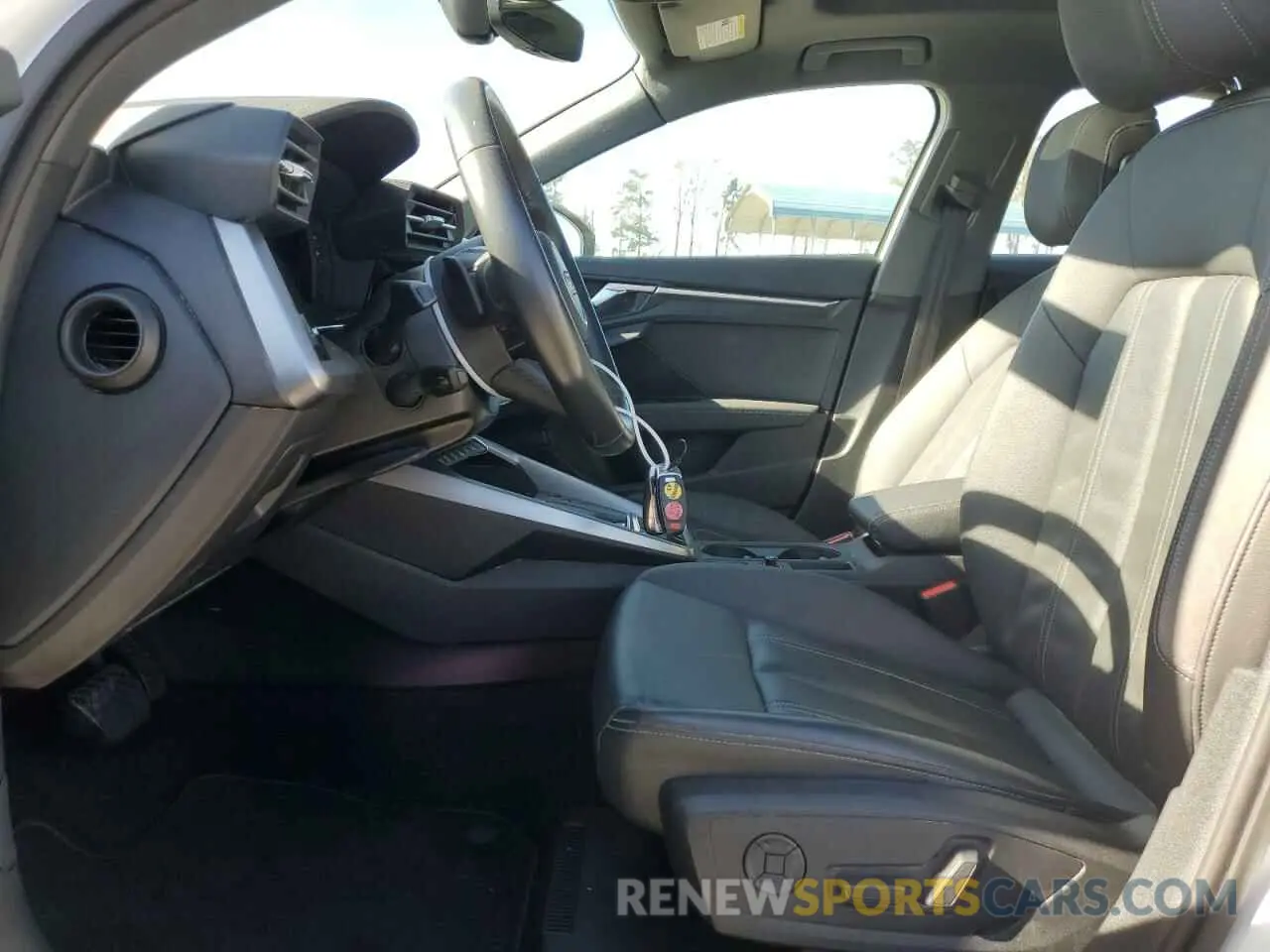 7 fotografías del automóvil dañado WAUAUDGY1PA039208 AUDI A3 2023