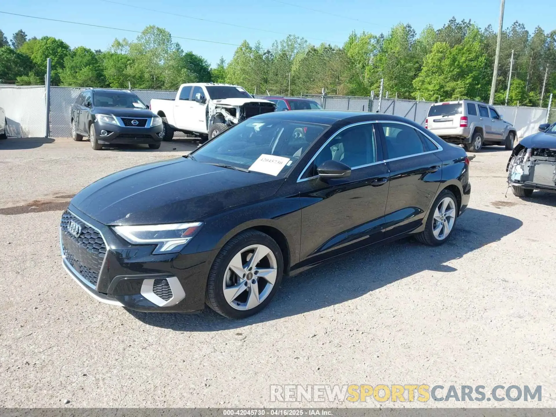 2 fotografías del automóvil dañado WAUAUDGY1PA070894 AUDI A3 2023