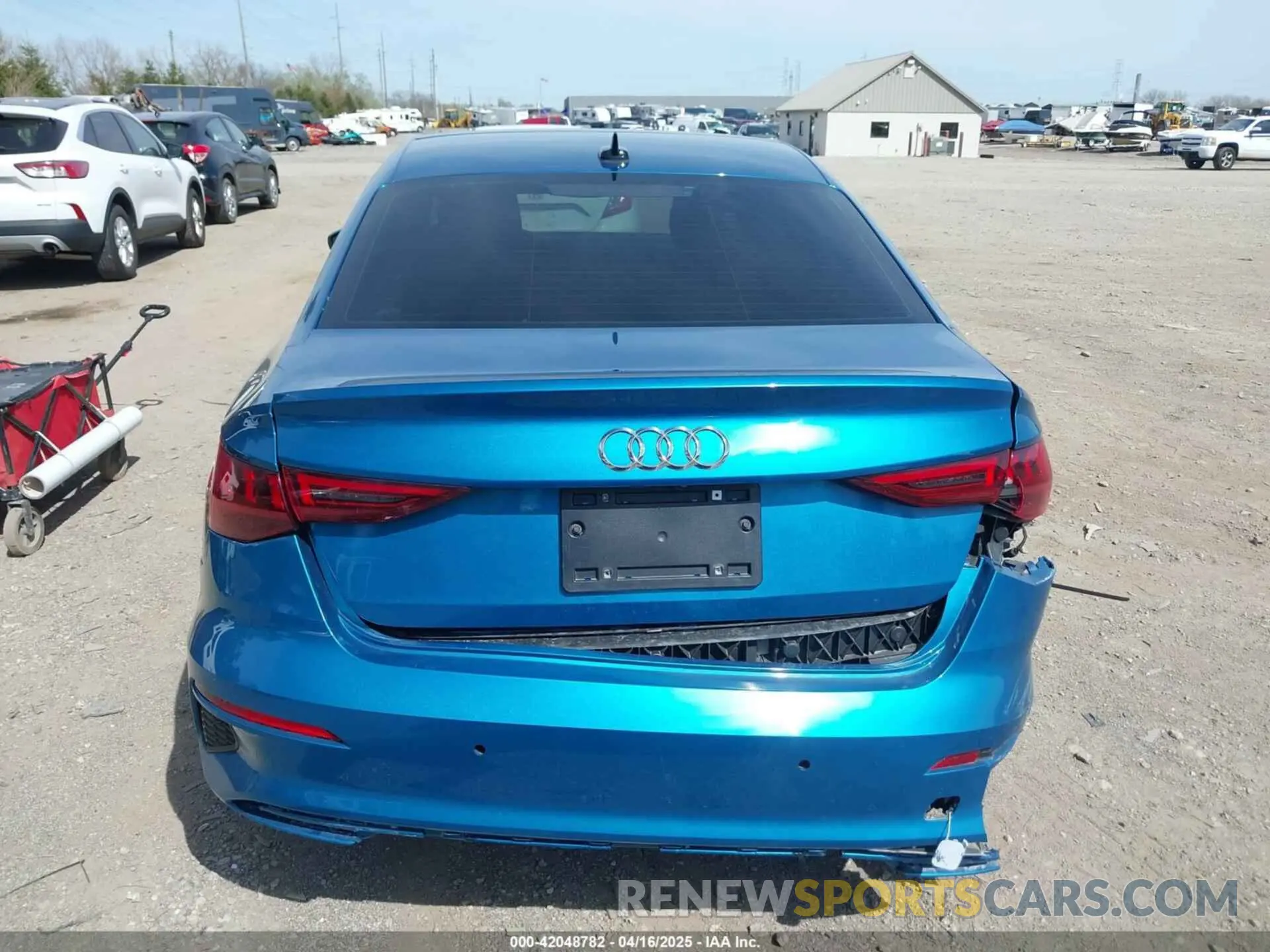 16 fotografías del automóvil dañado WAUAUDGY1PA084908 AUDI A3 2023