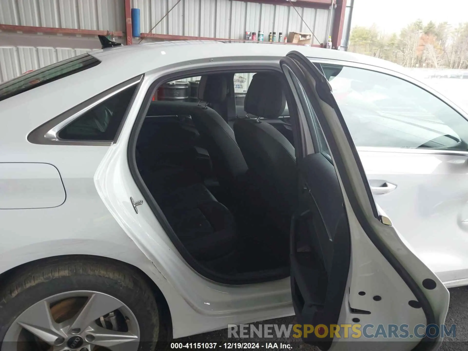 8 fotografías del automóvil dañado WAUAUDGY4PA039929 AUDI A3 2023