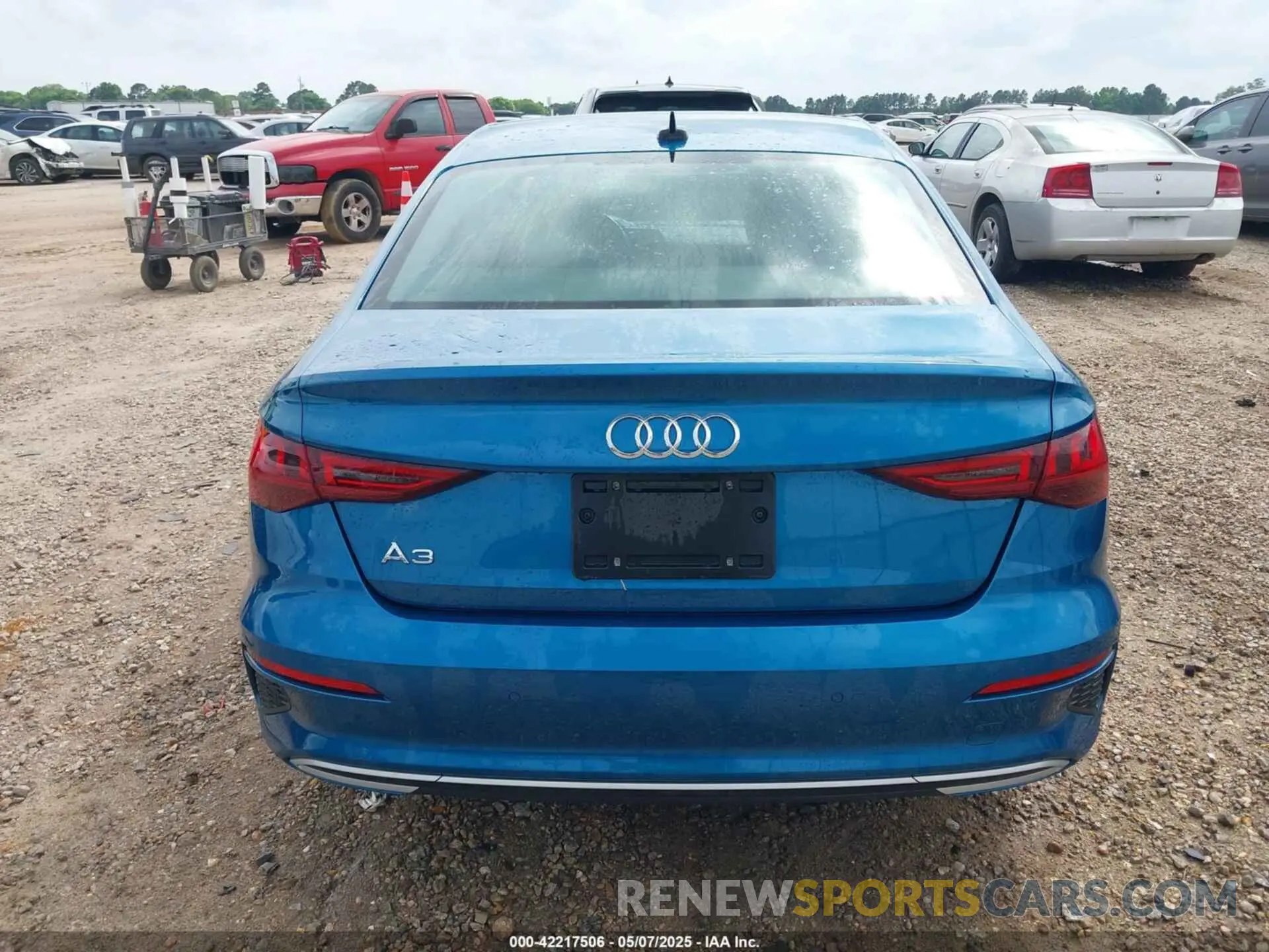 16 fotografías del automóvil dañado WAUAUDGY4PA101569 AUDI A3 2023