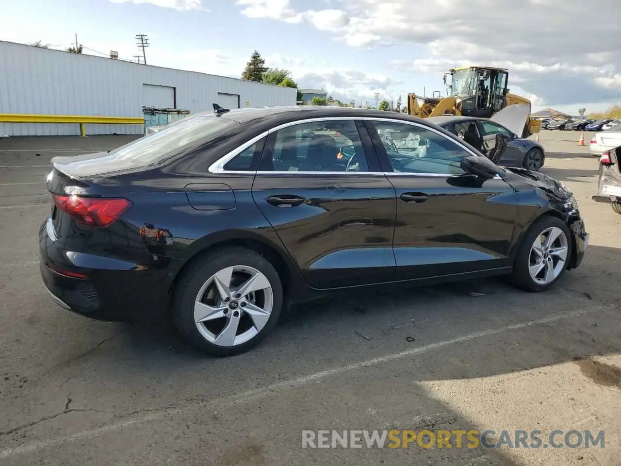 3 fotografías del automóvil dañado WAUAUDGY5PA059543 AUDI A3 2023