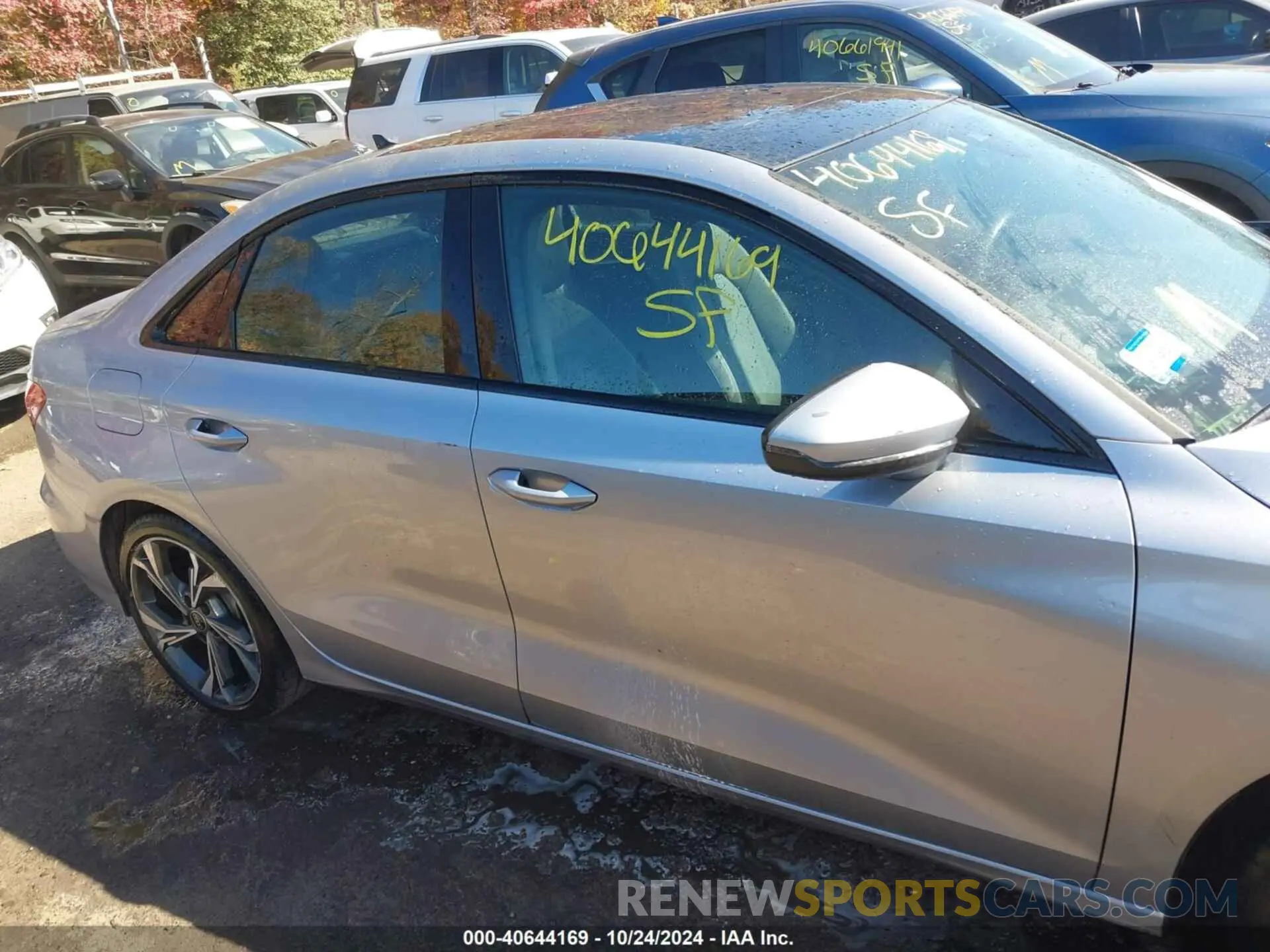13 fotografías del automóvil dañado WAUAUDGY7PA013244 AUDI A3 2023