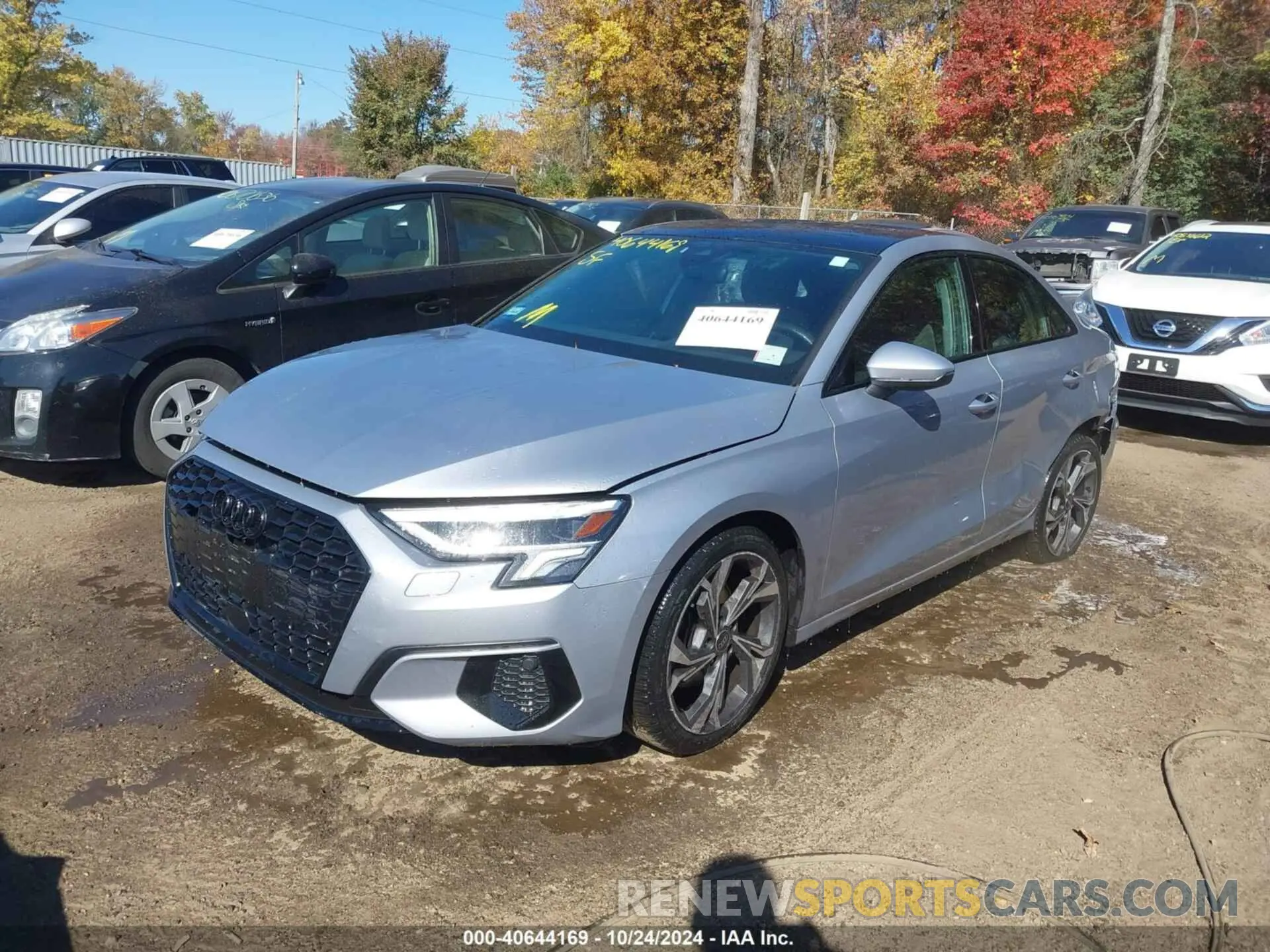 2 fotografías del automóvil dañado WAUAUDGY7PA013244 AUDI A3 2023