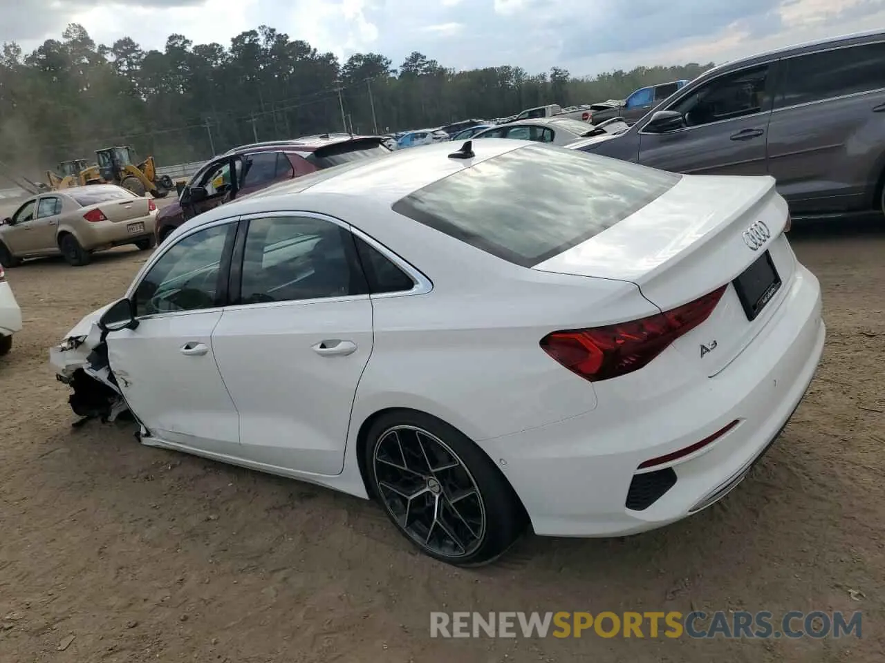 2 fotografías del automóvil dañado WAUAUDGY7PA039469 AUDI A3 2023