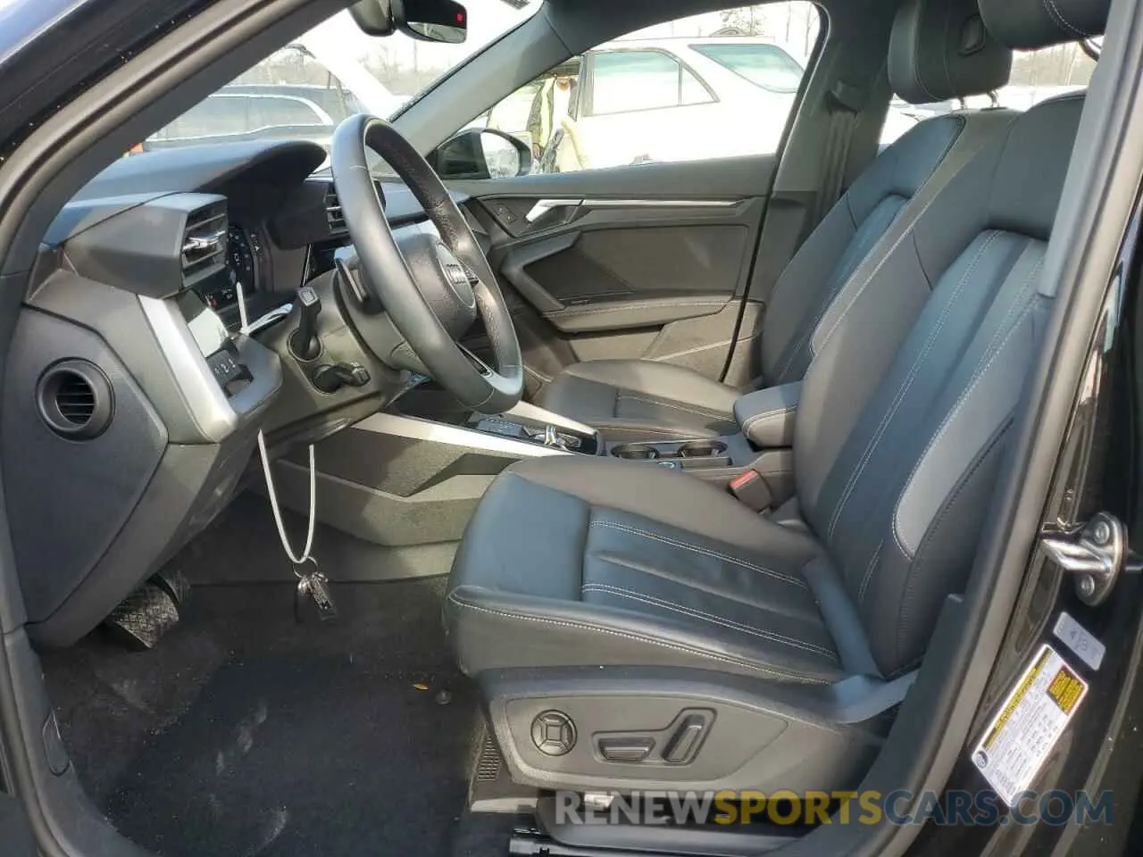 7 fotografías del automóvil dañado WAUAUDGY9PA084915 AUDI A3 2023