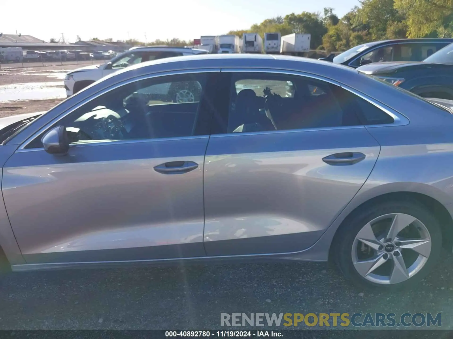14 fotografías del automóvil dañado WAUAUDGYXPA071171 AUDI A3 2023