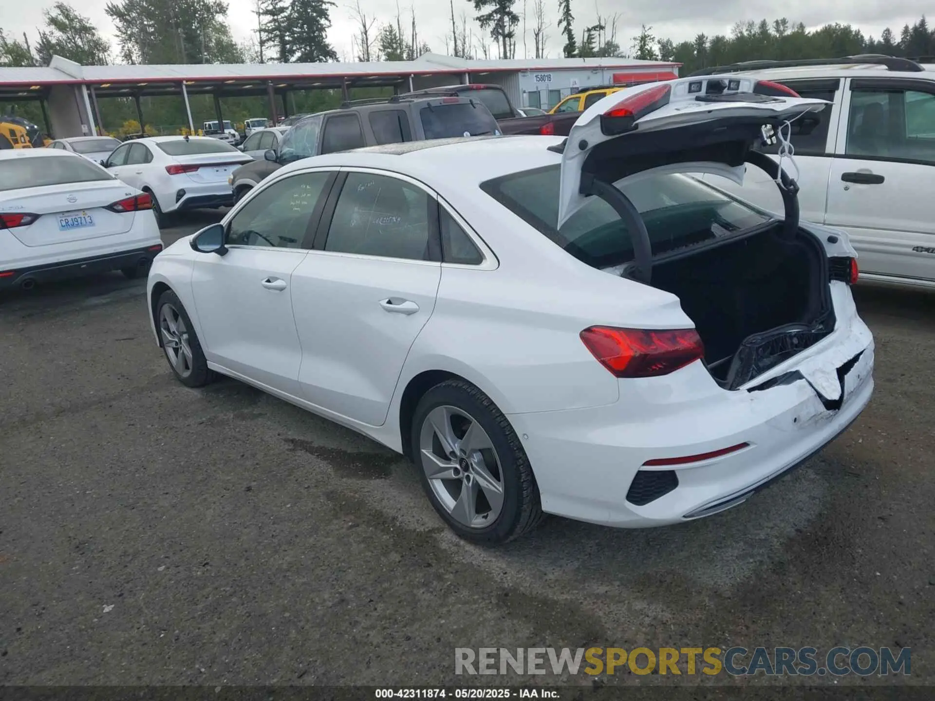 3 fotografías del automóvil dañado WAUAUDGYXPA118652 AUDI A3 2023