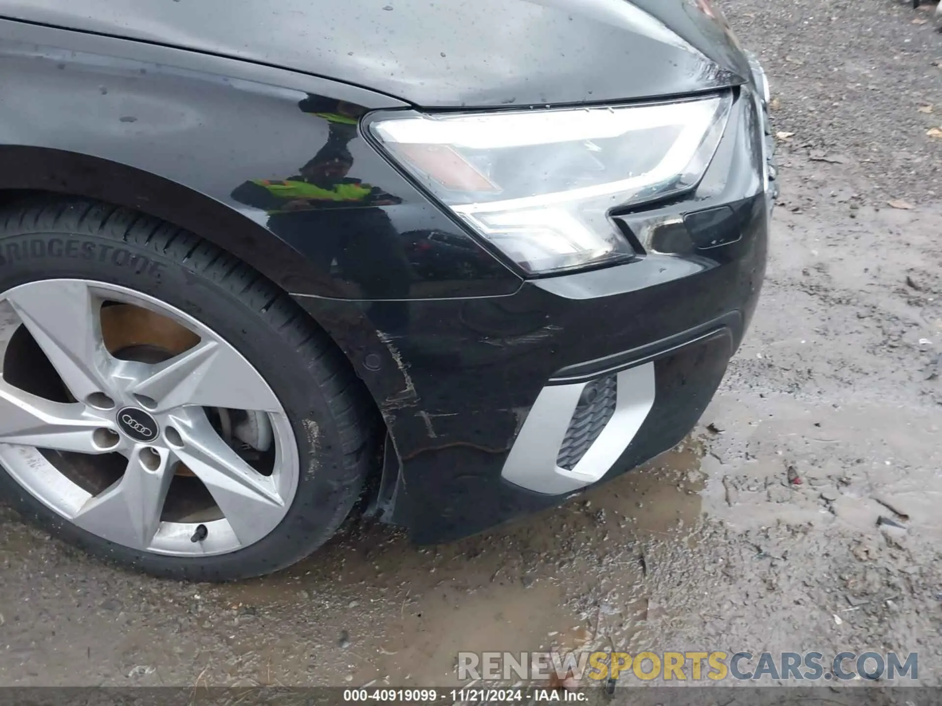 20 fotografías del automóvil dañado WAUAUDGYXPA118814 AUDI A3 2023