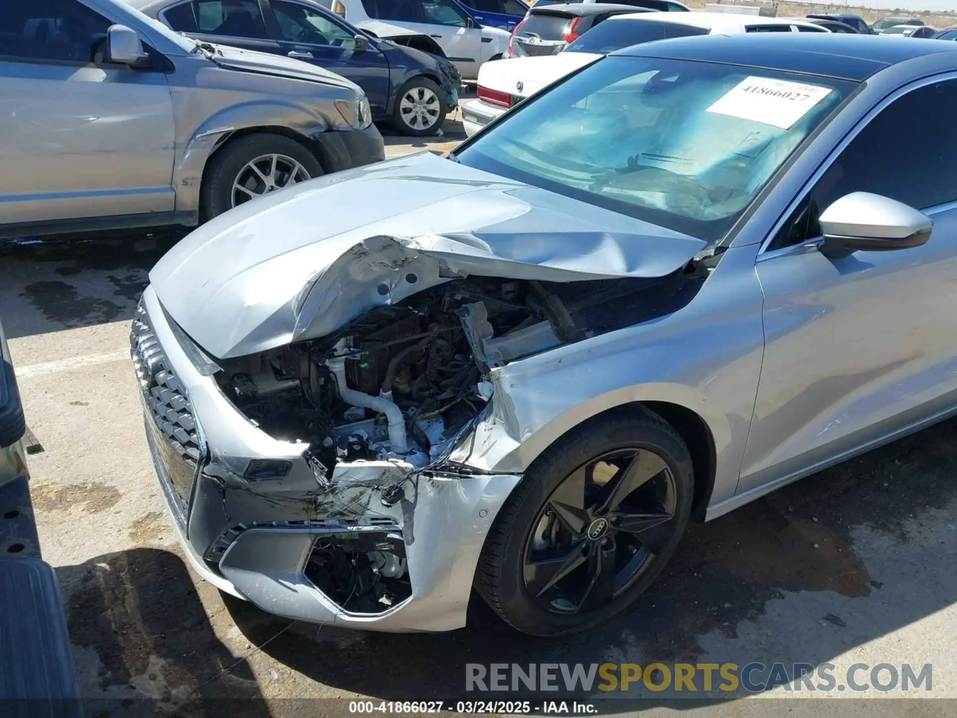 6 fotografías del automóvil dañado WAUBUDGY1PA041092 AUDI A3 2023