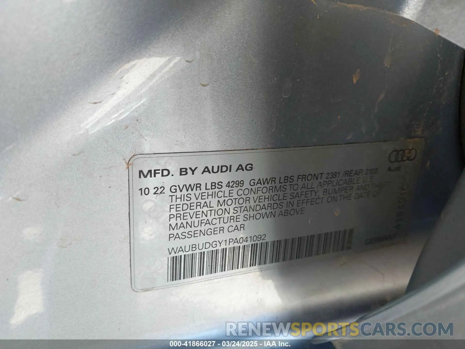 9 fotografías del automóvil dañado WAUBUDGY1PA041092 AUDI A3 2023