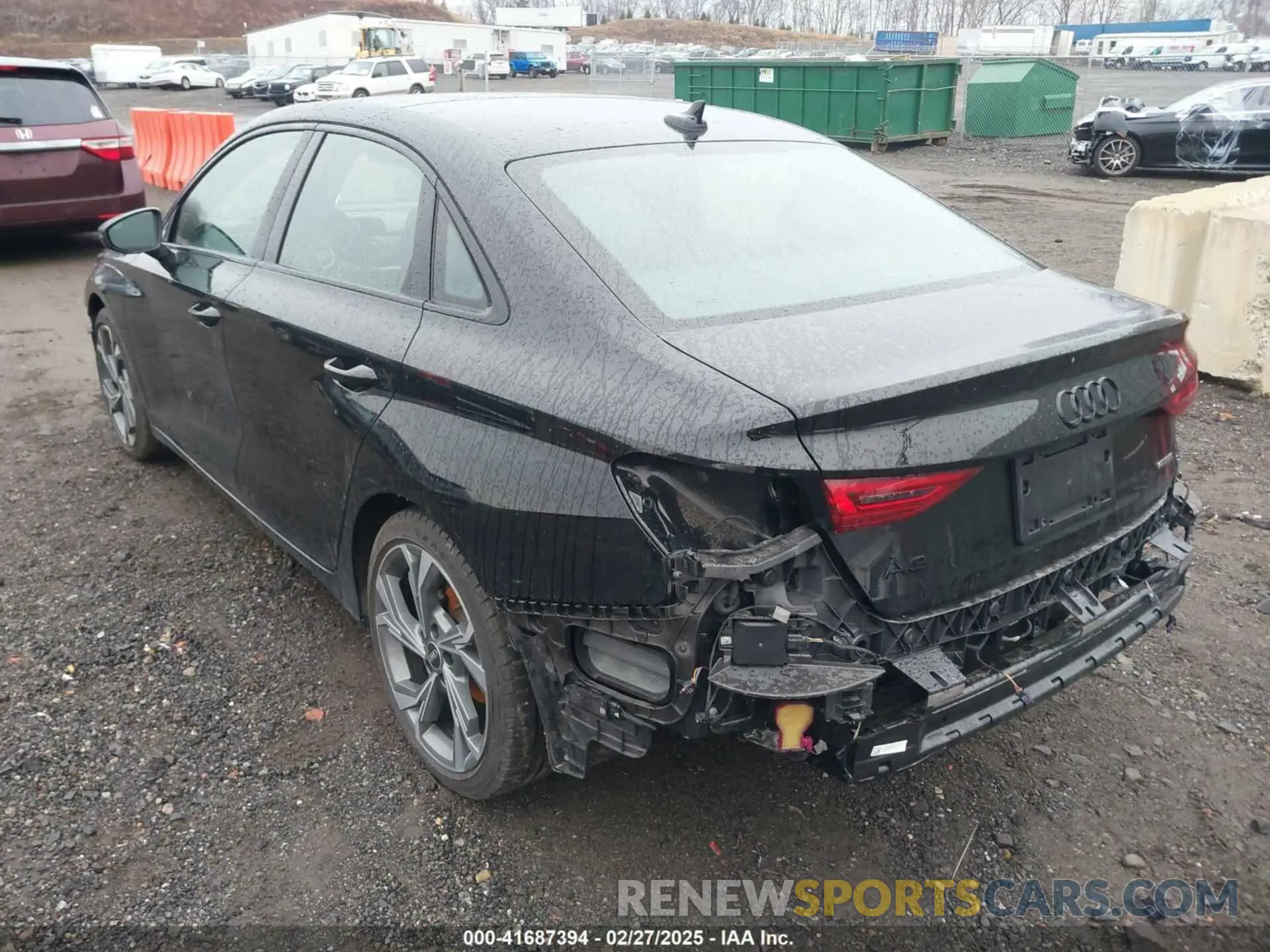 3 fotografías del automóvil dañado WAUGUDGY1PA104004 AUDI A3 2023