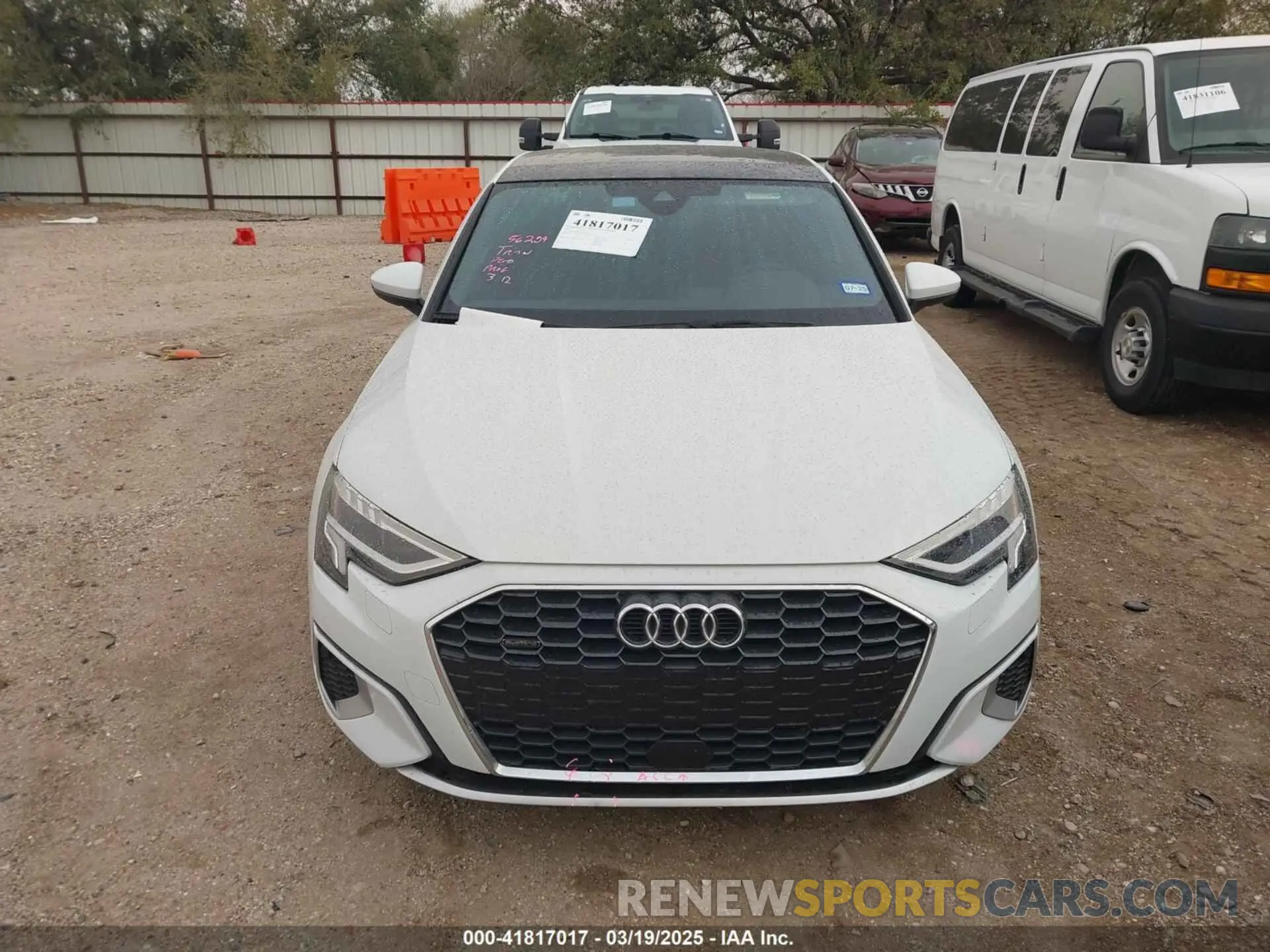 12 fotografías del automóvil dañado WAUGUDGY4PA133447 AUDI A3 2023