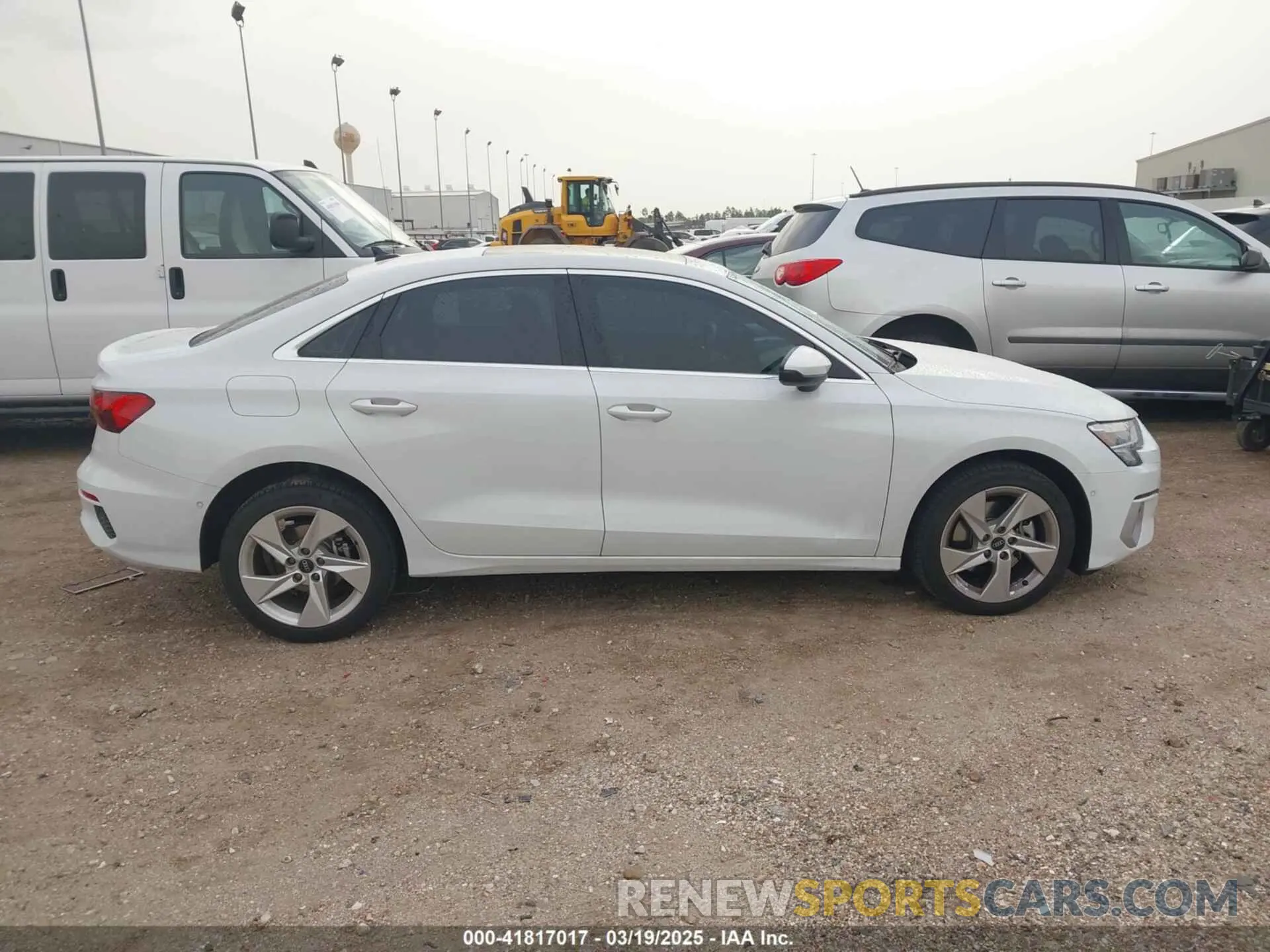 13 fotografías del automóvil dañado WAUGUDGY4PA133447 AUDI A3 2023