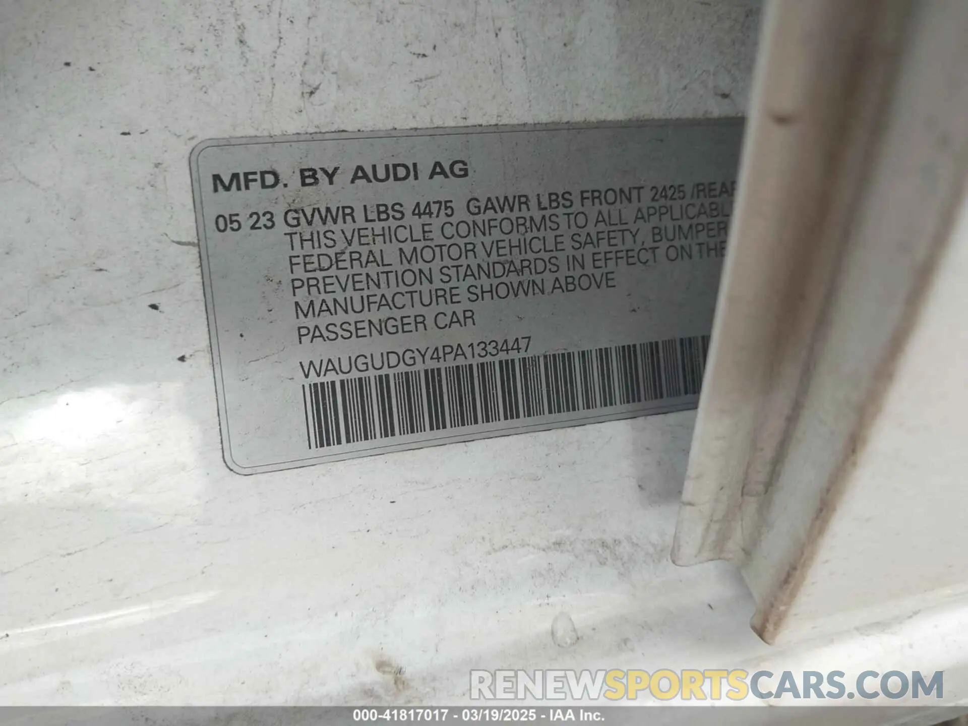 9 fotografías del automóvil dañado WAUGUDGY4PA133447 AUDI A3 2023