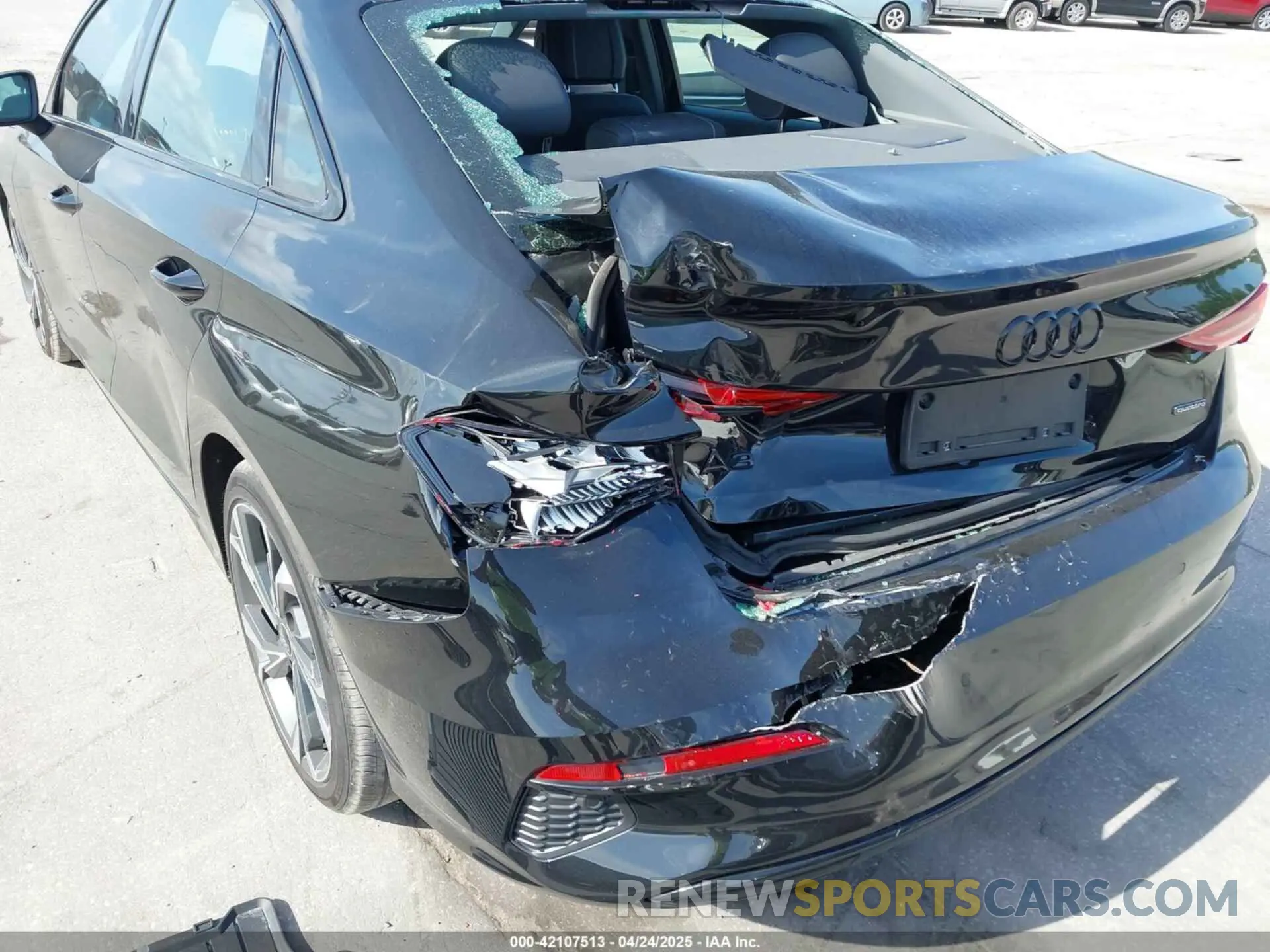 6 fotografías del automóvil dañado WAUHUDGY1PA022956 AUDI A3 2023